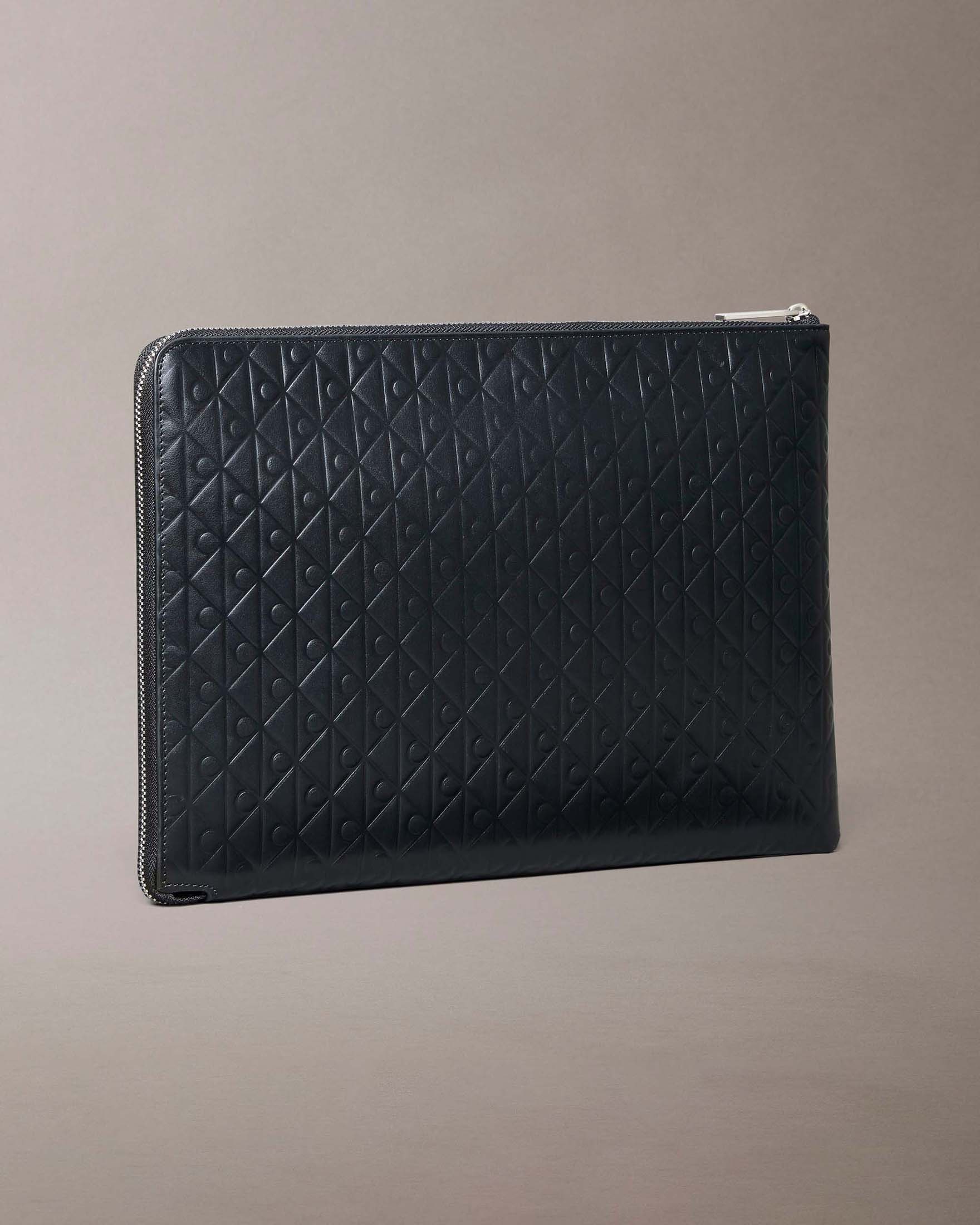 Pochette Calvin Klein Jeans nera in pelle con logo monogramma embossato image