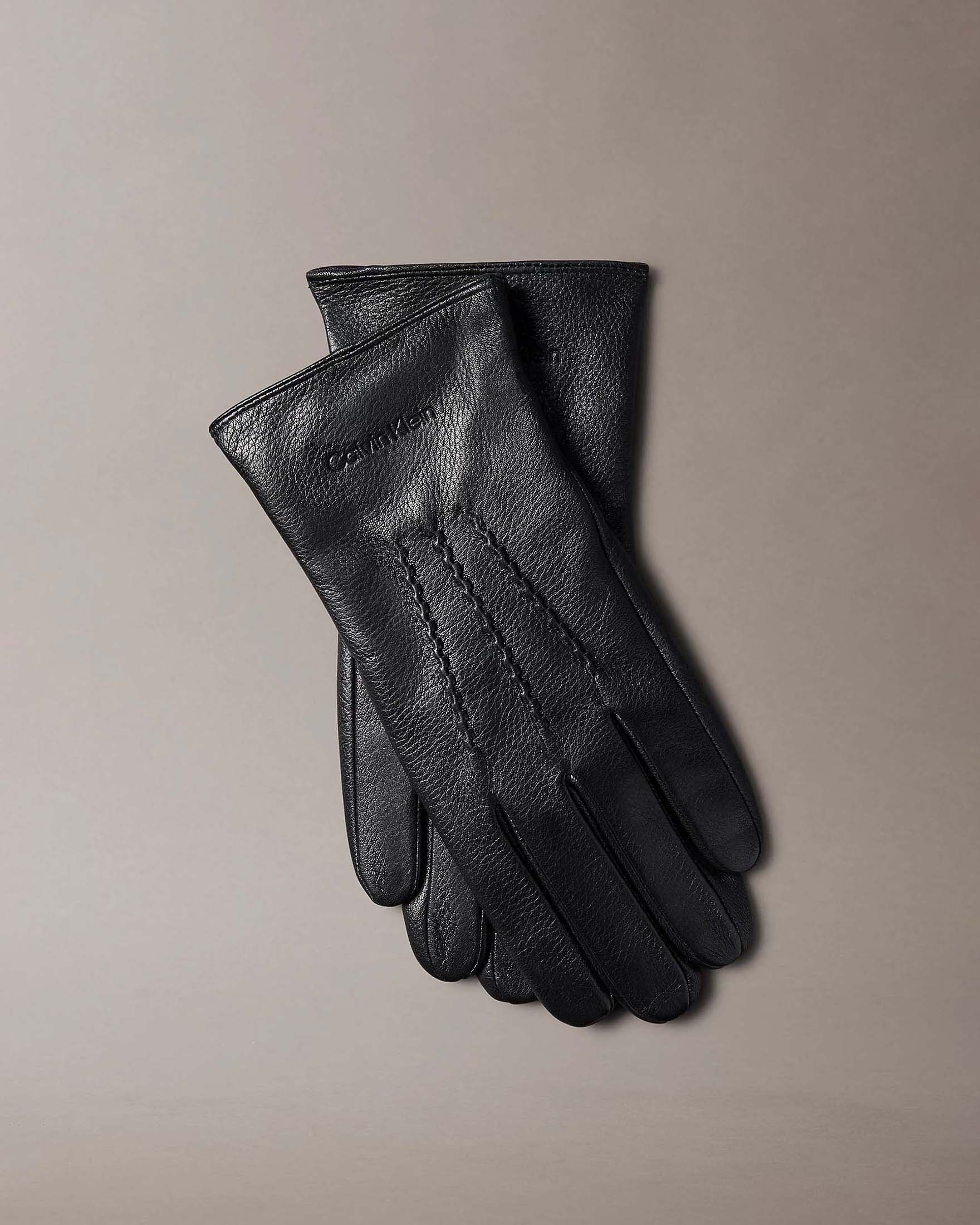 Guanti Calvin Klein Jeans neri in pelle martellata con logo lettering impresso