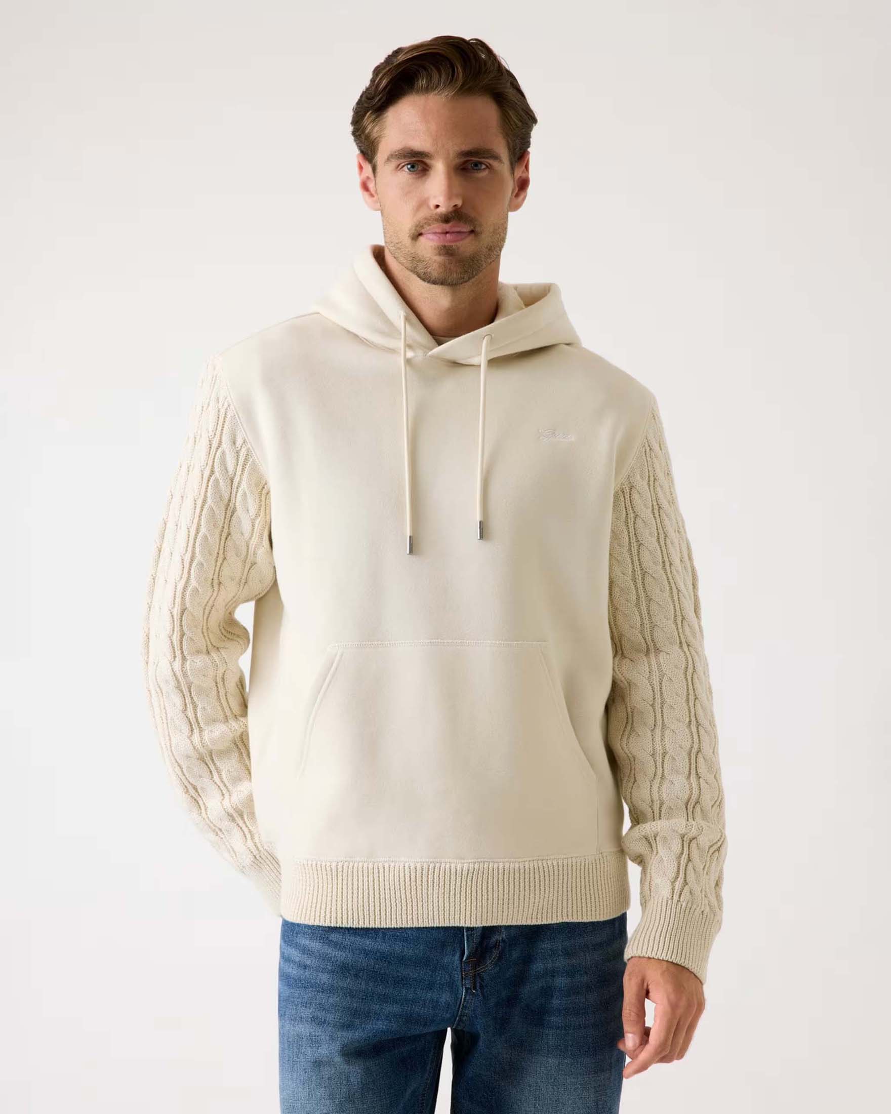 Felpa con cappuccio Guess panna in misto cotone con maniche in maglia a trecce image