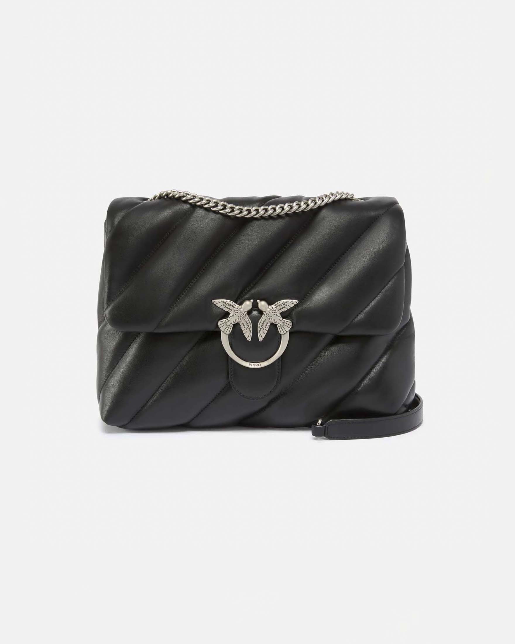 Borsa Big Love Bag Puff Maxi Quilt in pelle nera con fibbia Love Birds argentata e tracolla