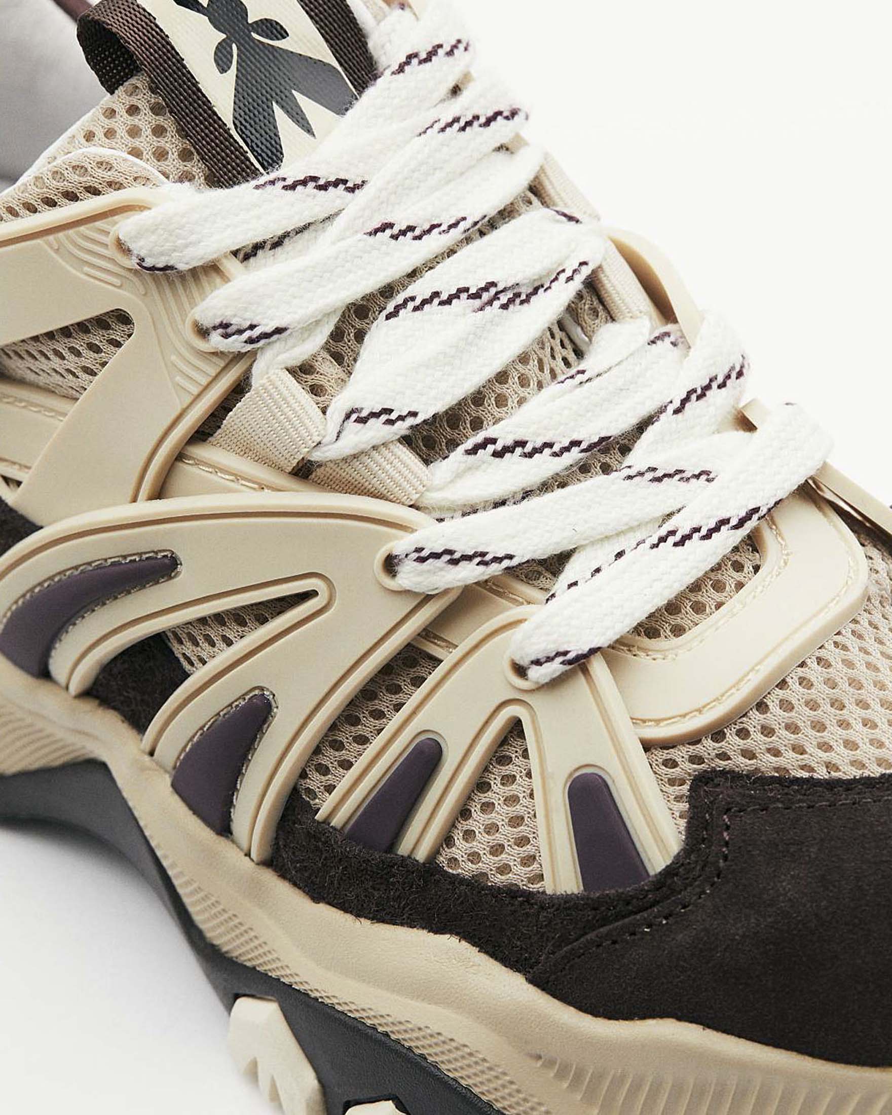 Sneakers beige chuncky con logo Fly integrato nella suola e inserti in suede ai lati image