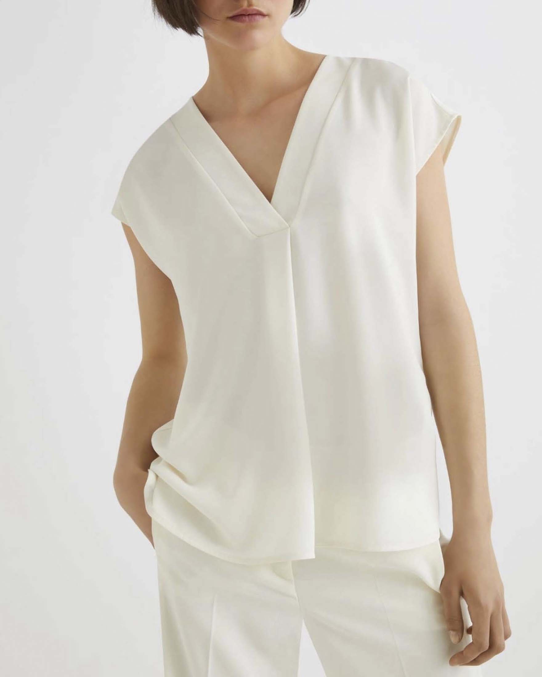 Blusa con scollo a V bianca Marella Art. 365 in satin fluido image