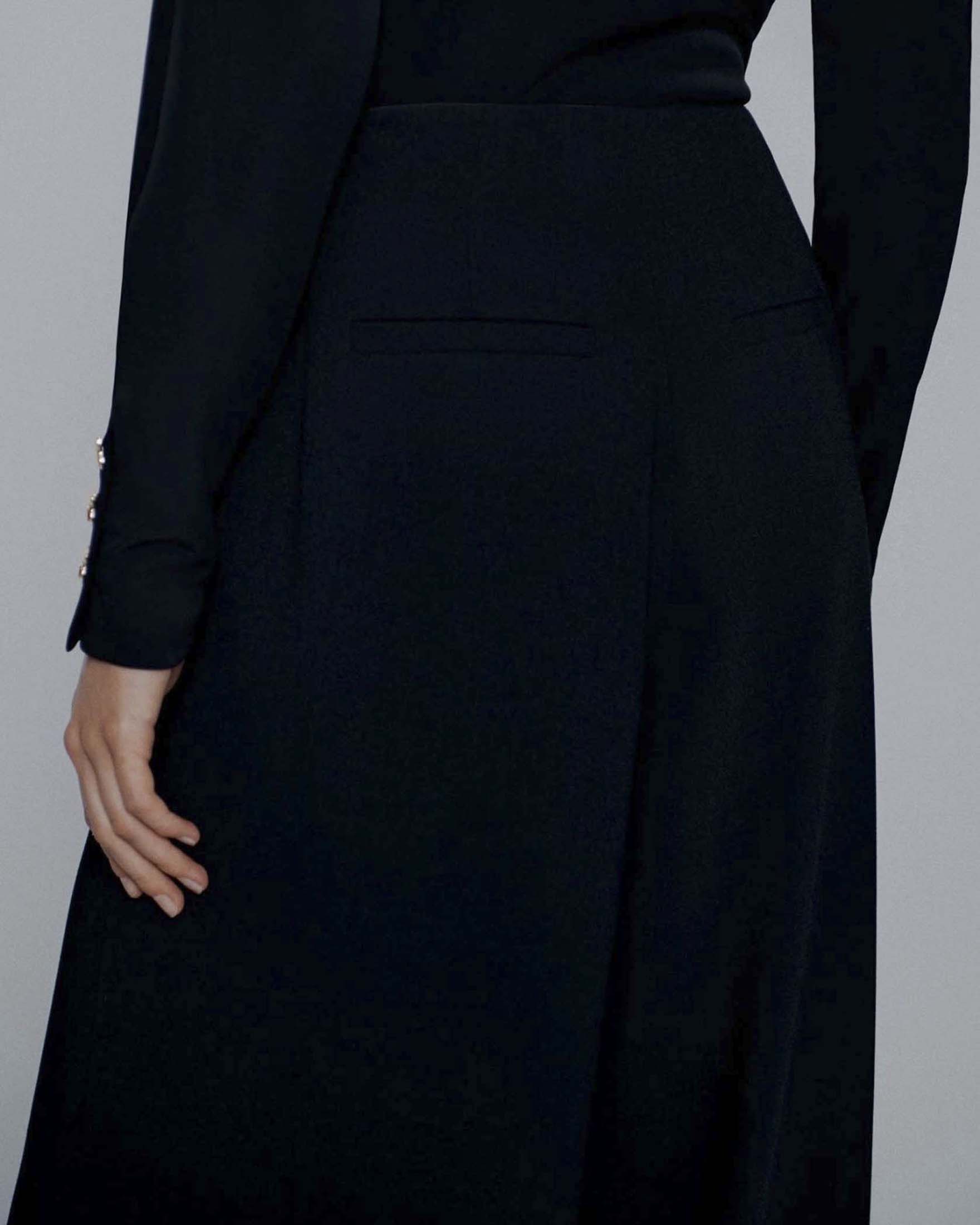 Pantalone ampio nero Marella Art. 365 in crêpe envers satin