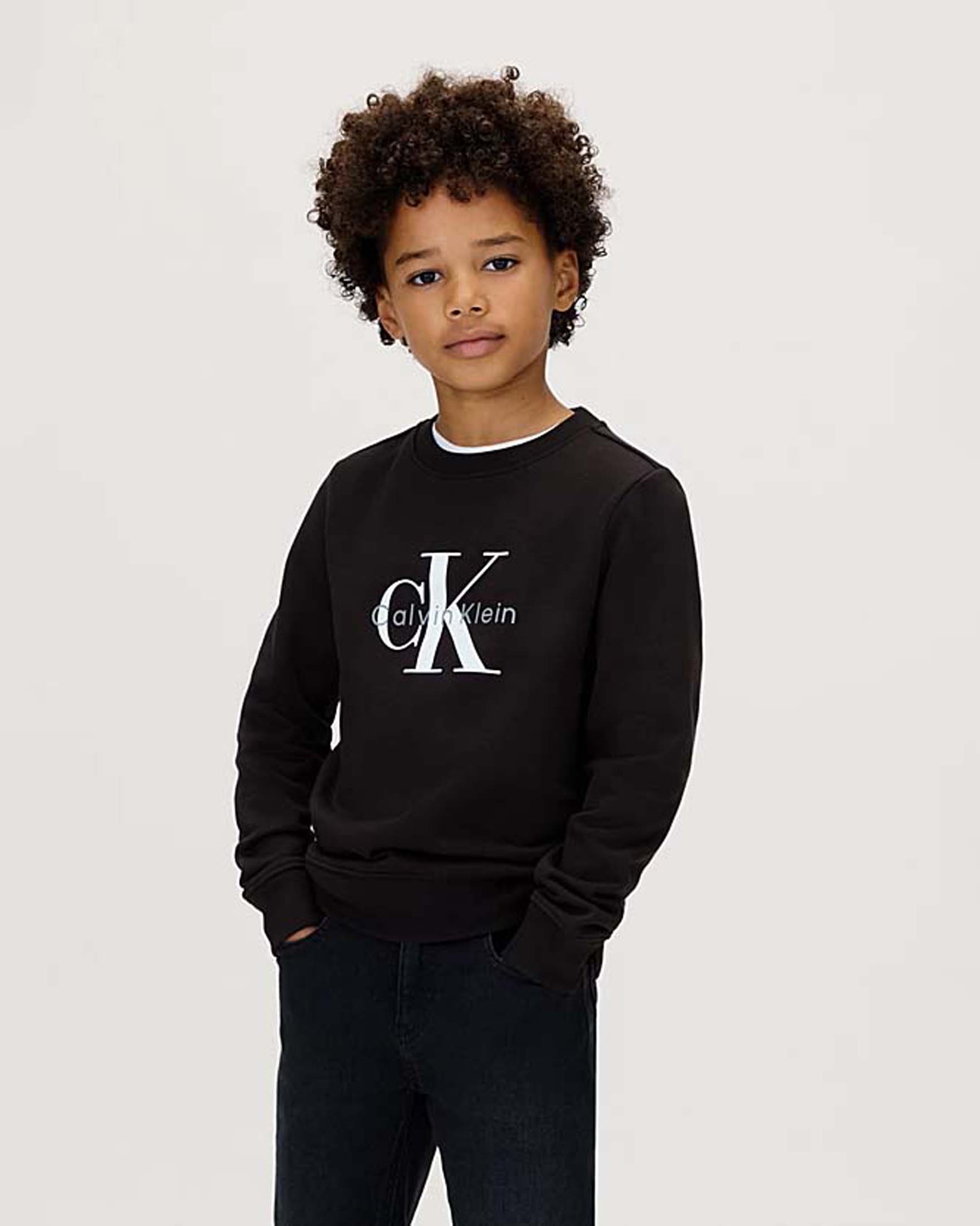 Felpa Calvin Klein nera a maniche lunghe con logo monogram bianco