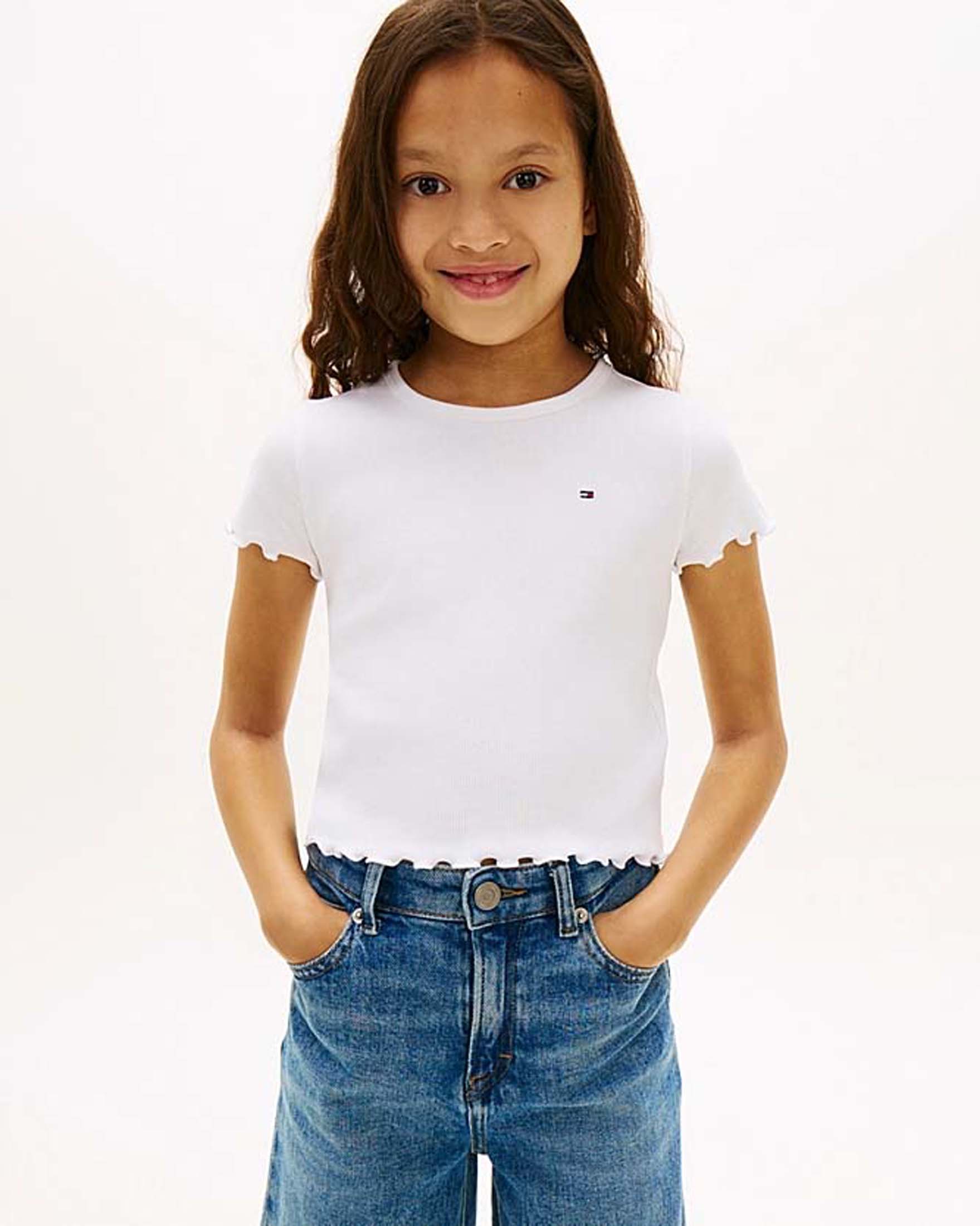 T-shirt cropped bianca a costine con rouches