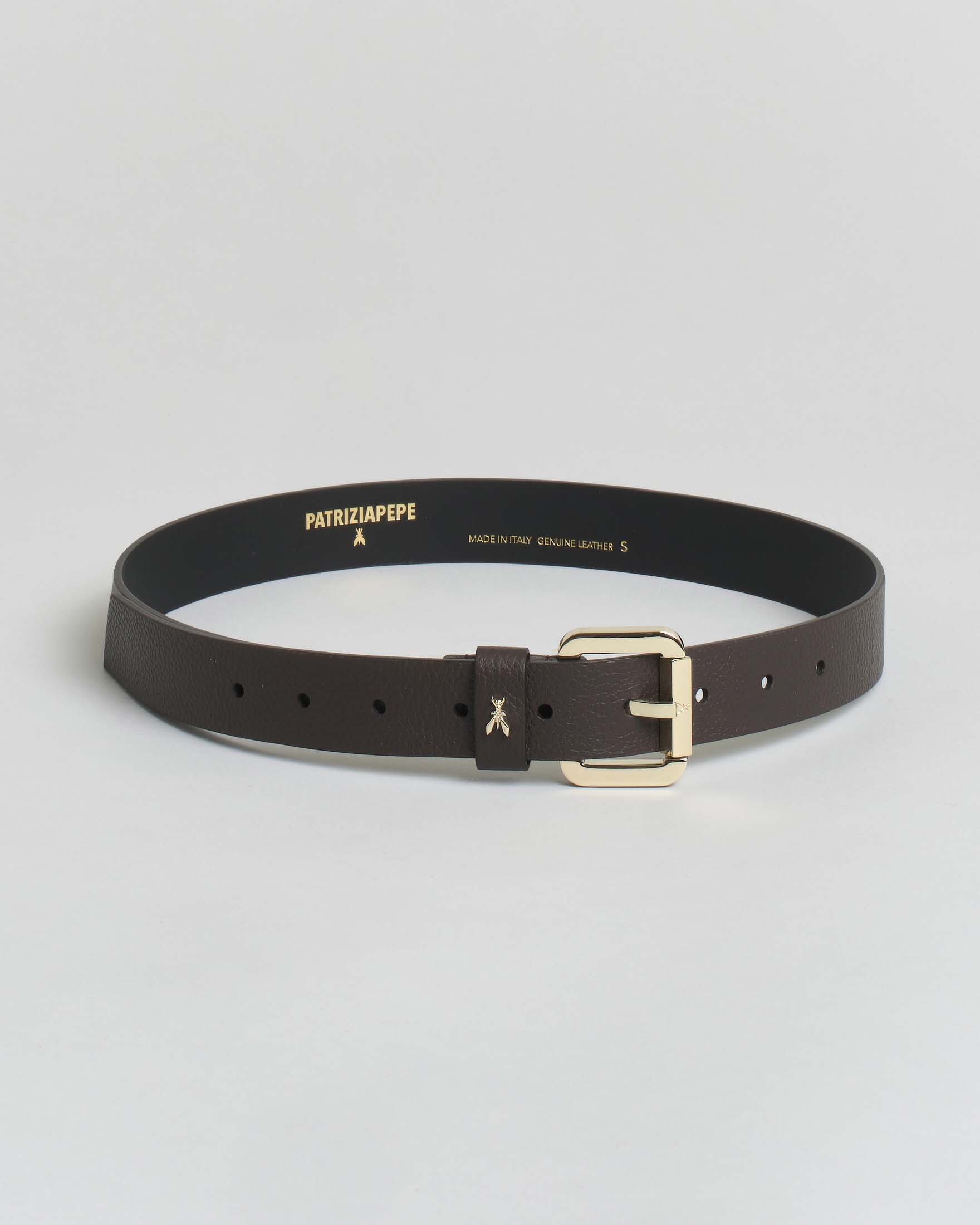 Cintura marrone Patrizia Pepe in pelle con fibbia dorata con scritta logo impressa e Fly applicata sul davanti
