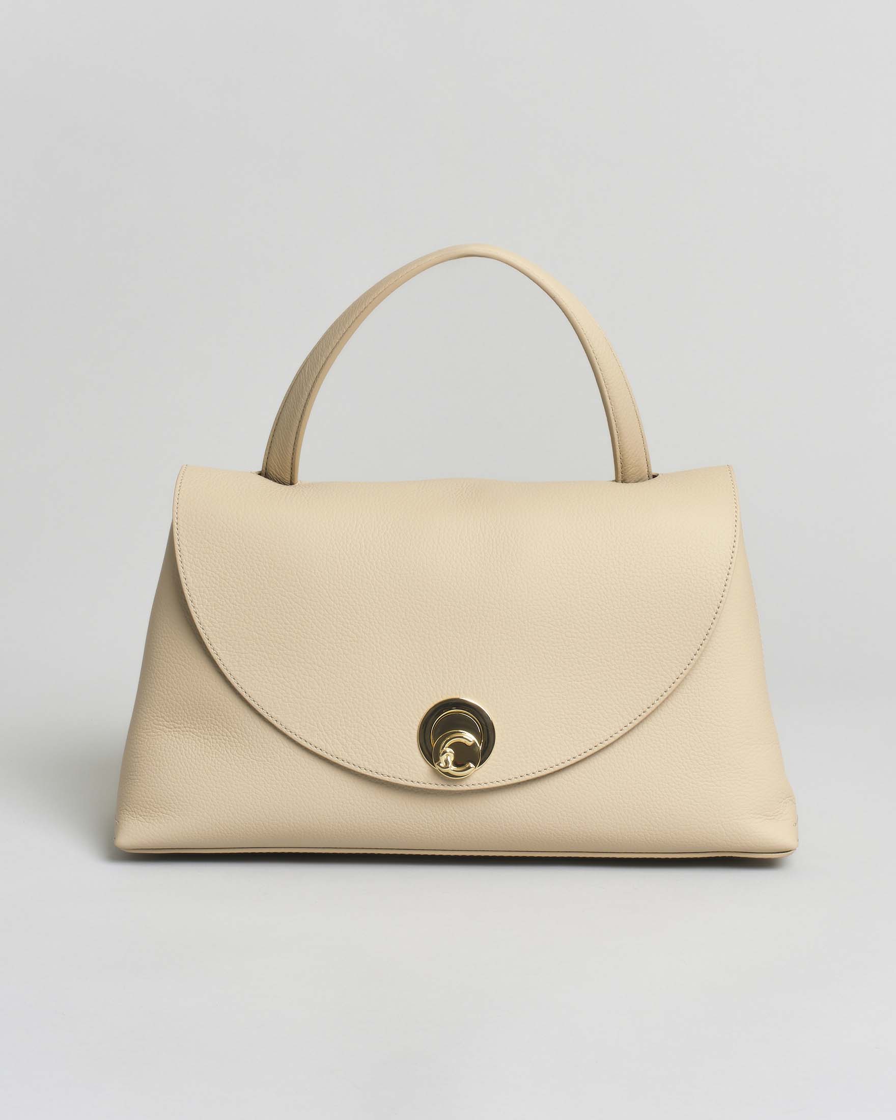 Borsa a mano Coccinelle Nikla Medium beige in pelle con chiusura logo C-ME a girello