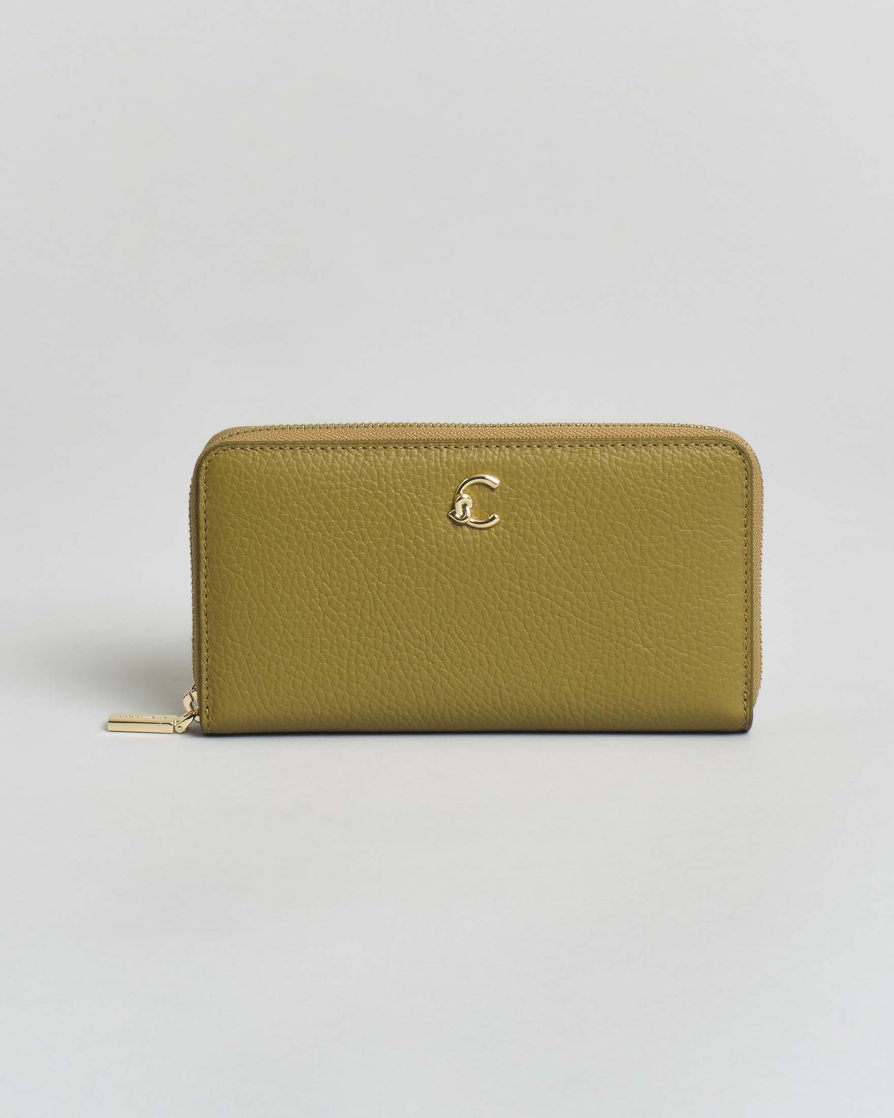 Portafoglio C-Me in pelle martellata verde oliva con logo dorato