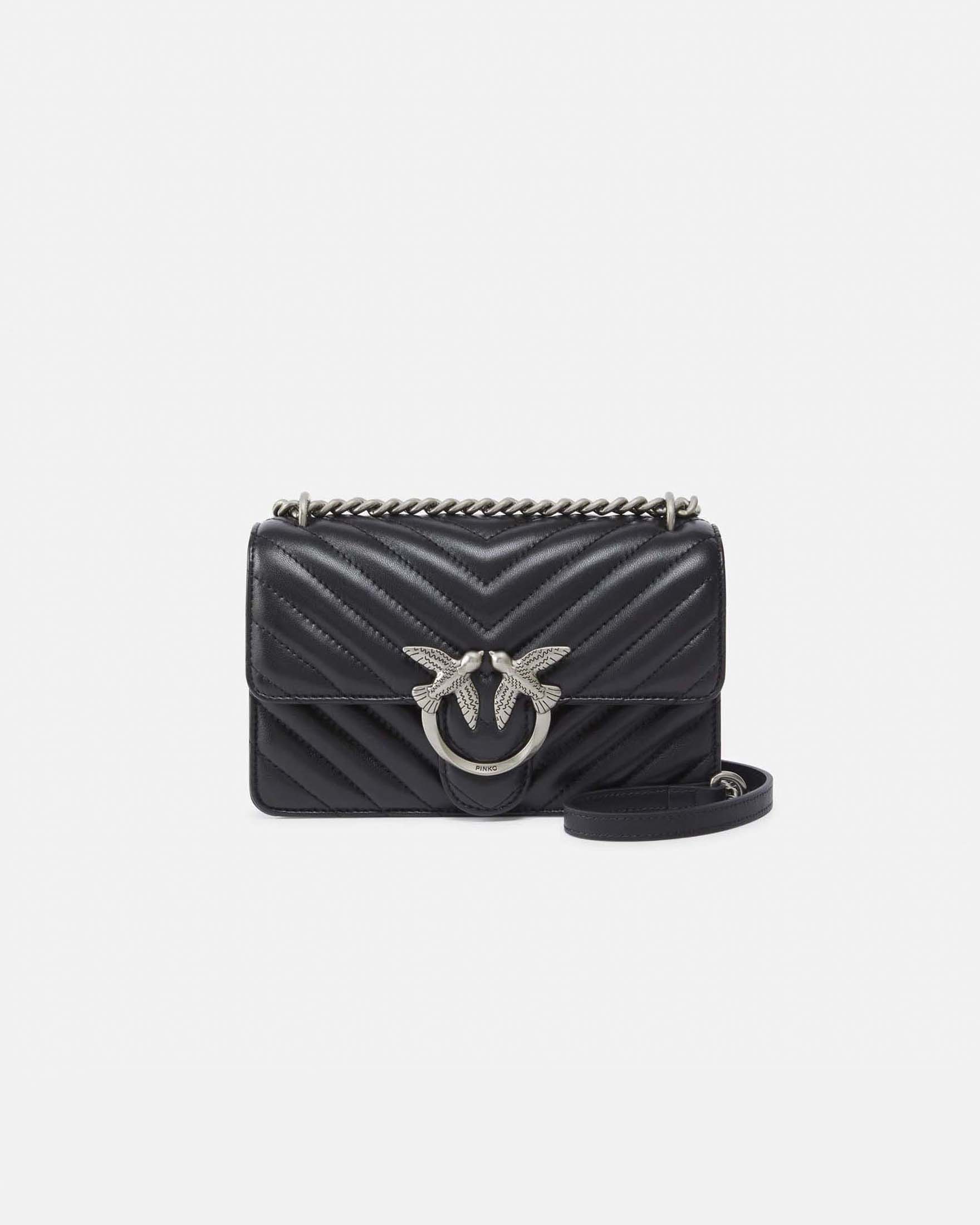 Borsa Mini Love Bag One Chevron in pelle nera con fibbia Love Birds argentata e tracolla