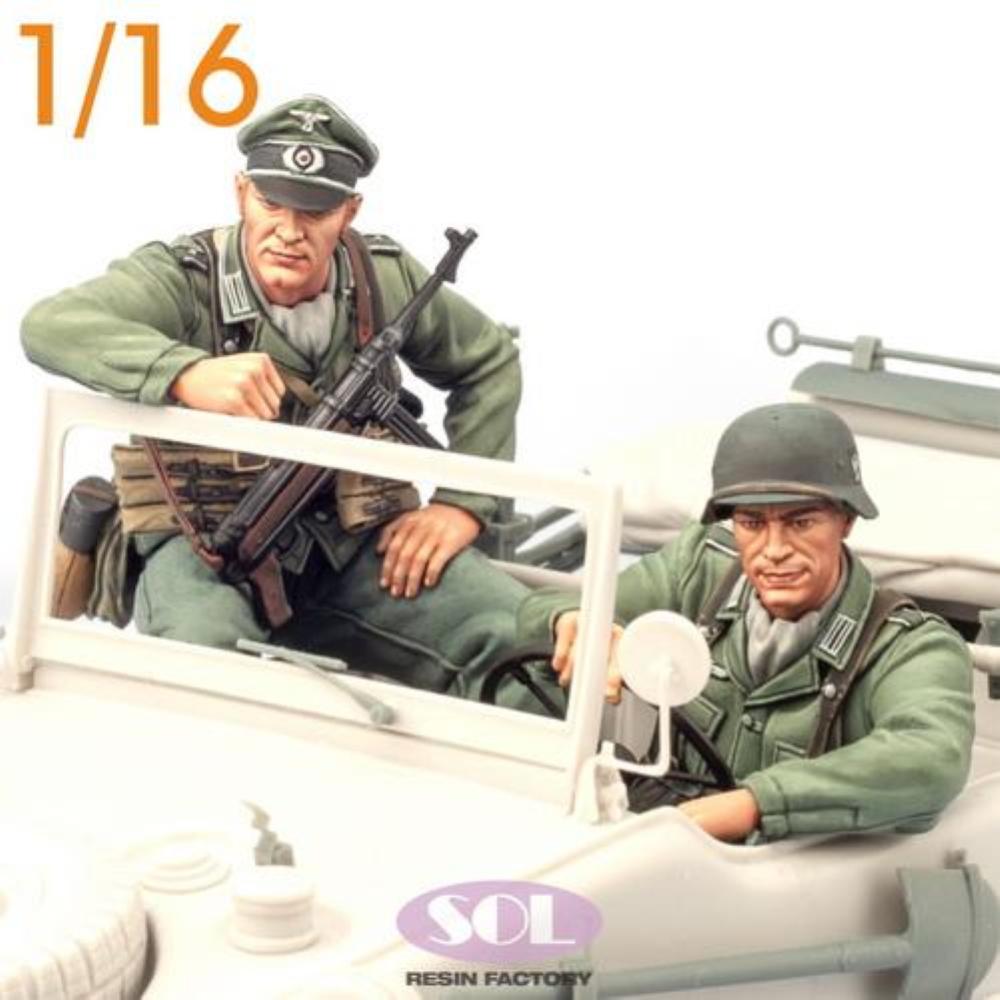 Sol Models SOL MODEL: 1:16; Schwimmwagen Crew 3D Printed 1:16 | Steel Models