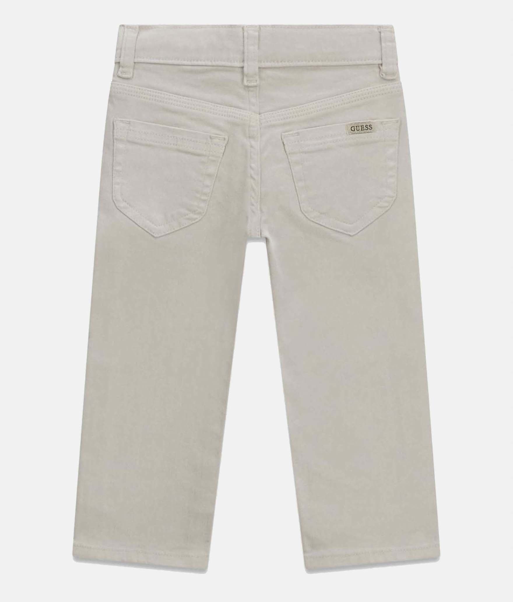Pantaloni Guess Kids sabbia in misto cotone elasticizzato con dettaglio logo metallico image