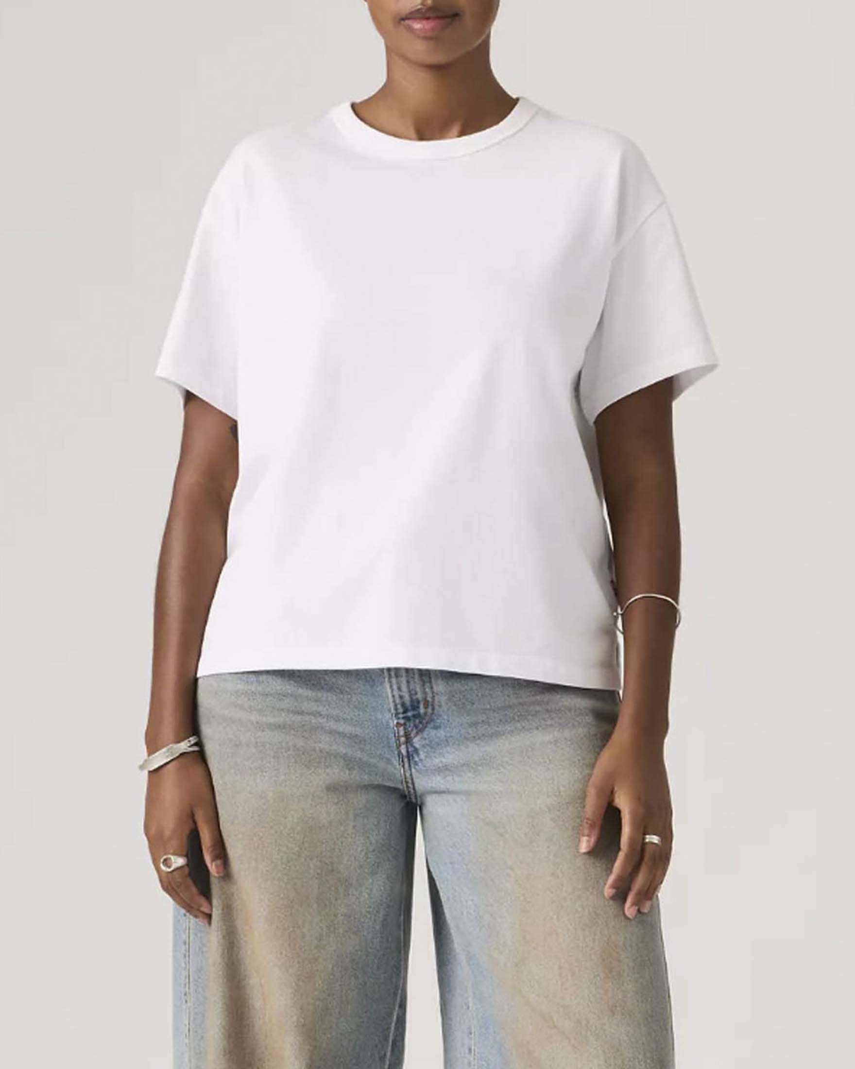 T-Shirt Vintage Levi's a maniche corte bianca in cotone con scollo a giro