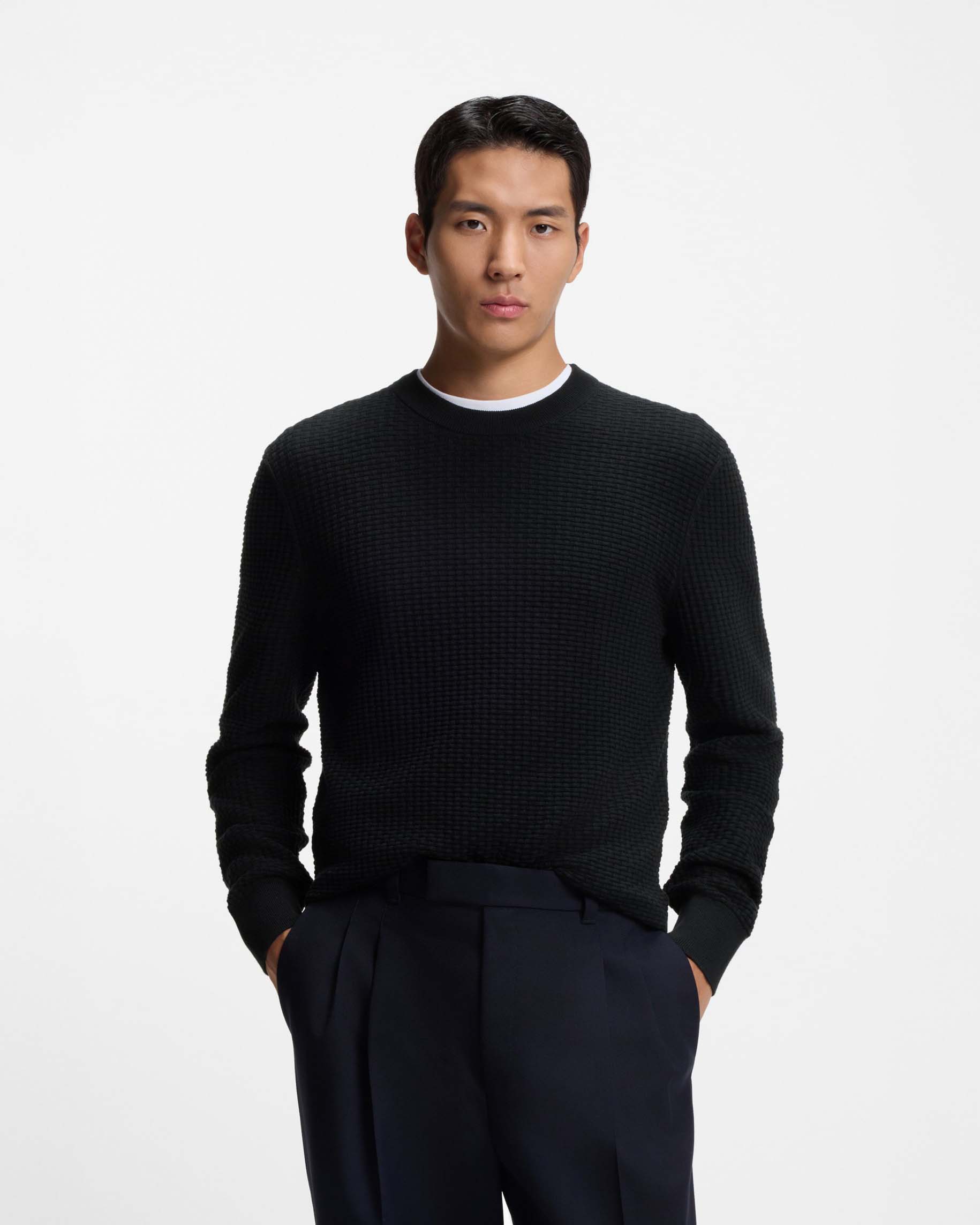 Maglioncino girocollo Boss nero in puro cotone micro mattoncino