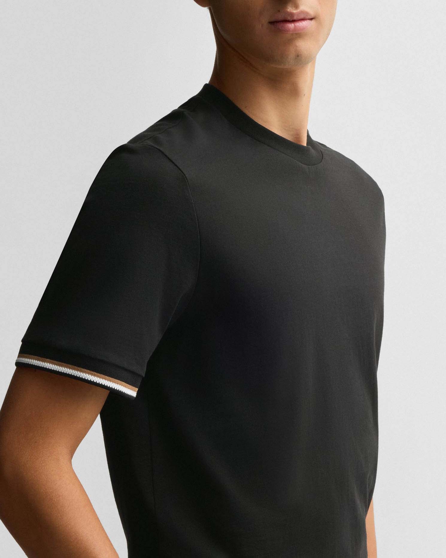 T-shirt Thompson Boss nera mezza manica in puro cotone con bordino tricolore