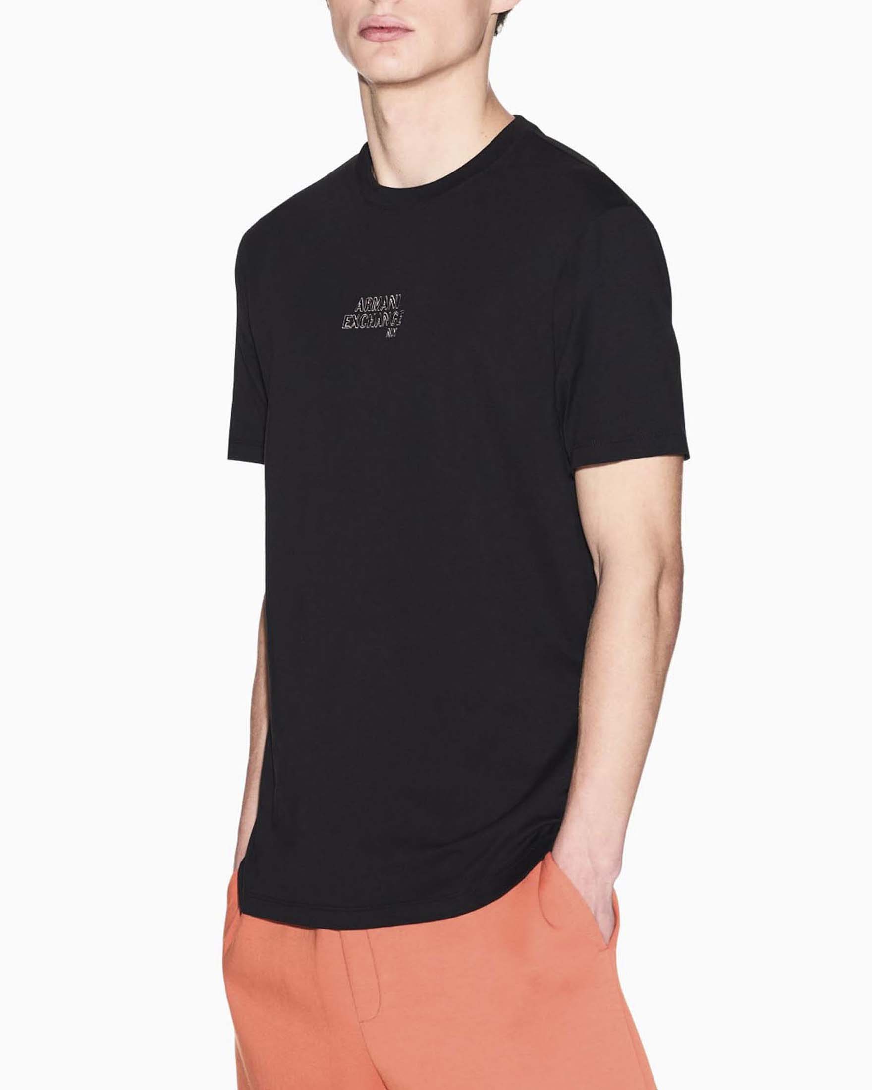 T-shirt Armani Exchange nera in cotone con ricamo logo sul petto