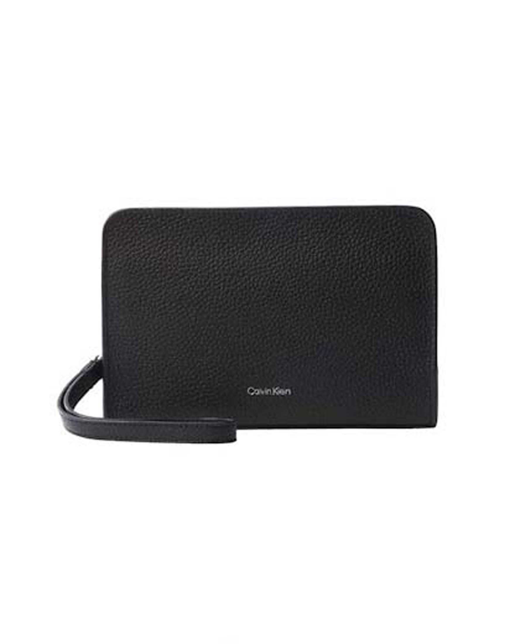Pochette Jeans nera in pelle martellata con logo impresso
