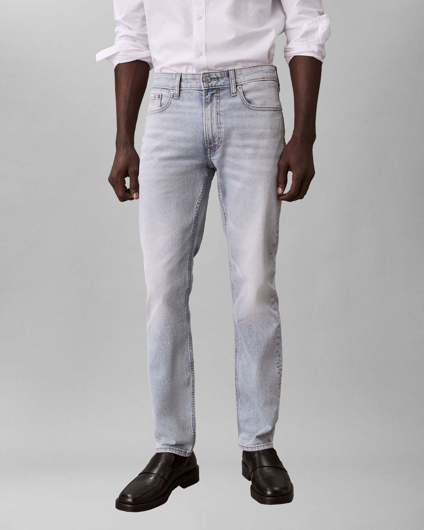 Calvin Klein Jeans slim light wash in cotone elasticizzato image