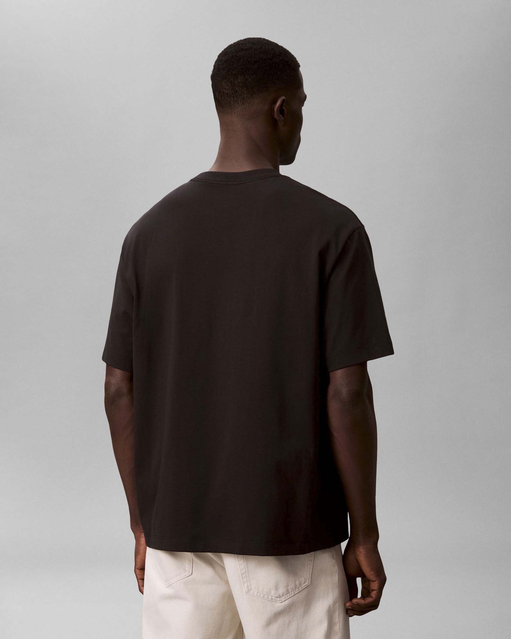 T-shirt mezza manica Calvin Klein Jeans nera in cotone con logo ricamato