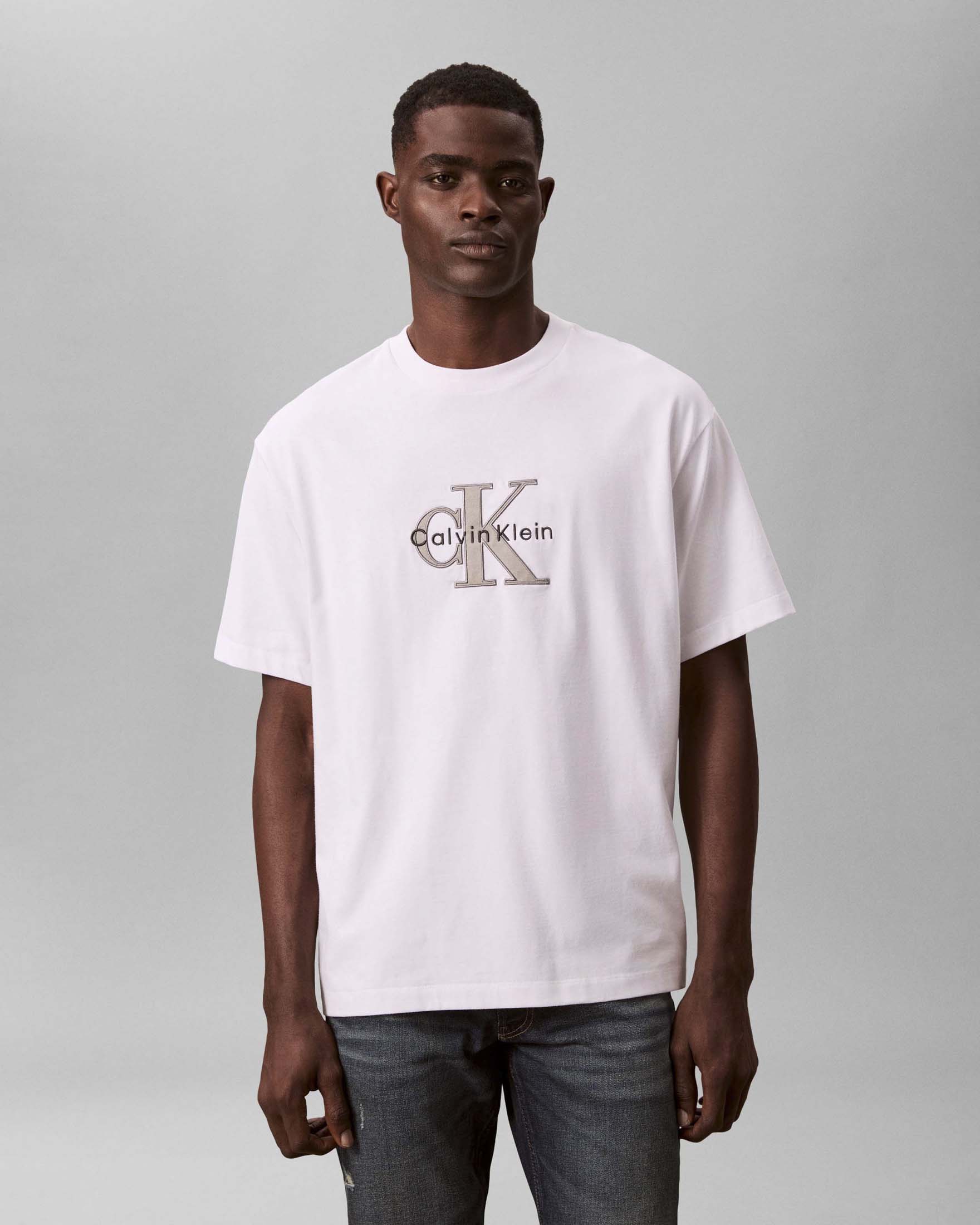 T-shirt mezza manica Calvin Klein Jeans bianca in cotone con ricamo logo image