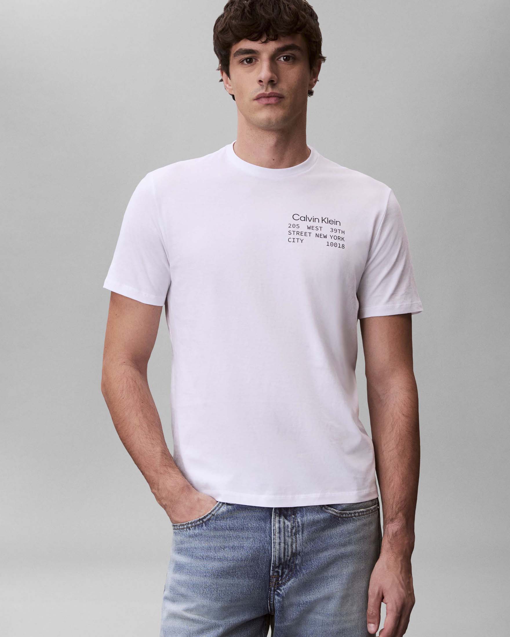 T-shirt mezza manica Calvin Klein Jeans bianca in cotone con stampa logo image