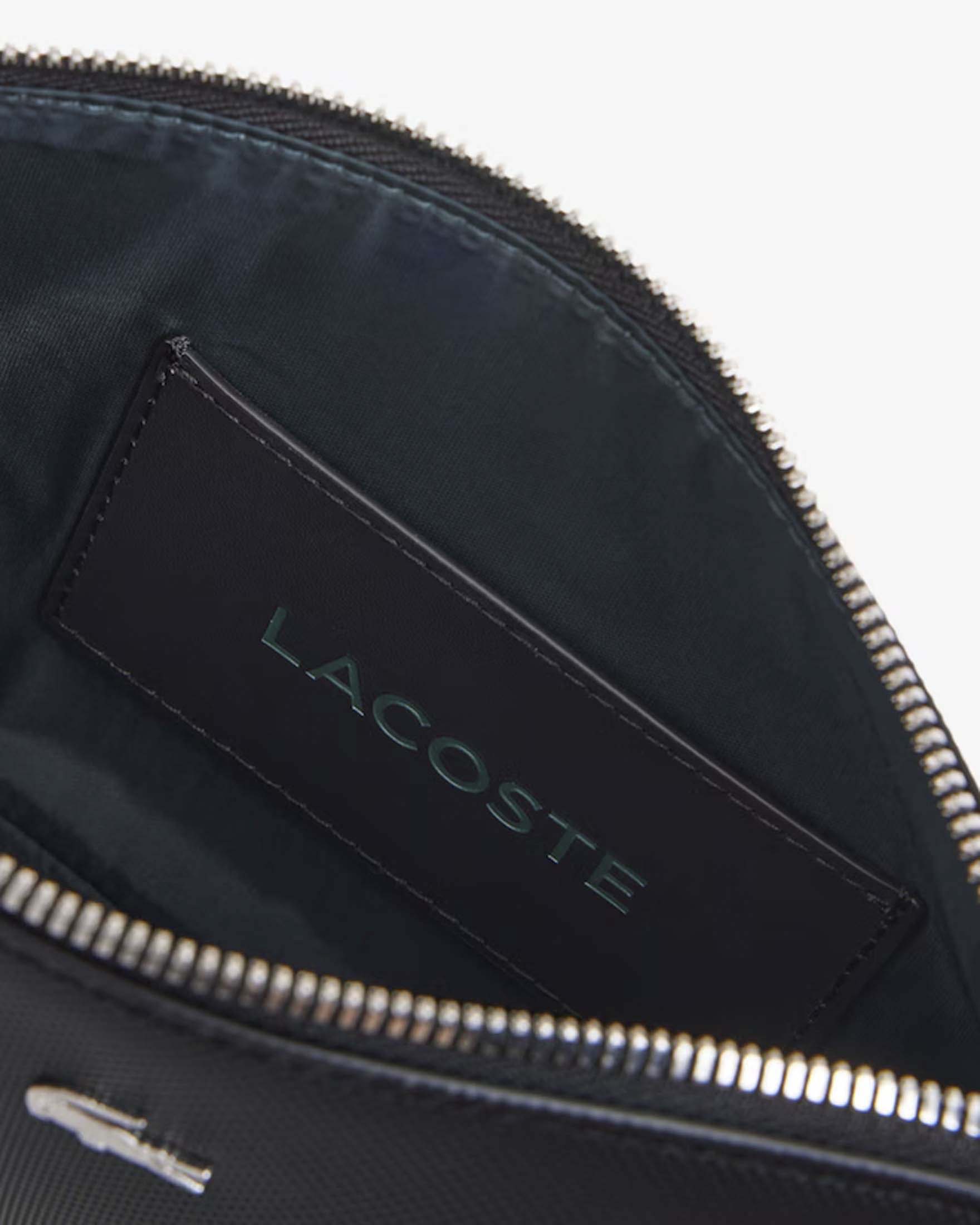 Borsa a spalla Daily City Lacoste nera in Petit Piquè image