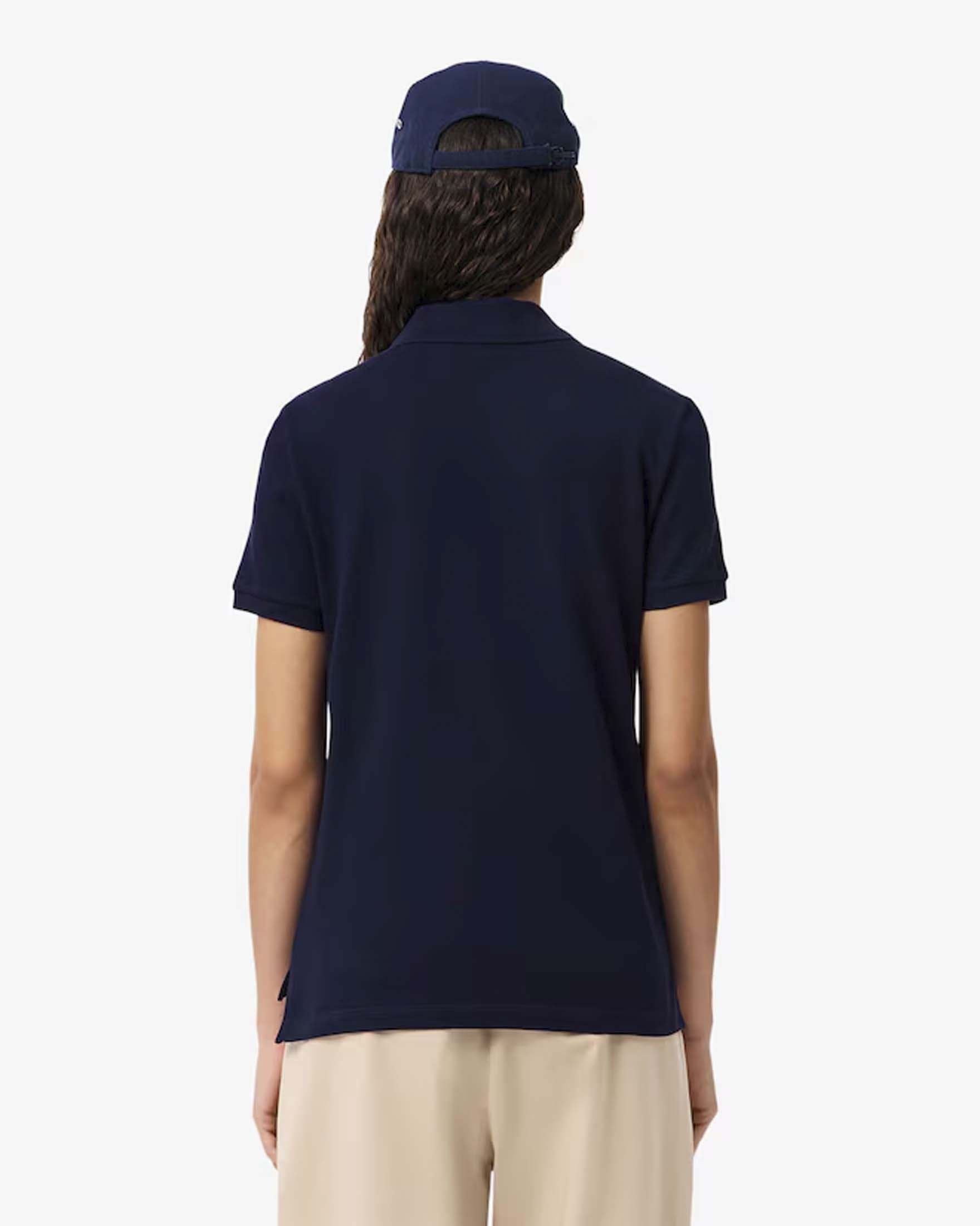 Polo regular fit blu Lacoste in morbido petit piqué image