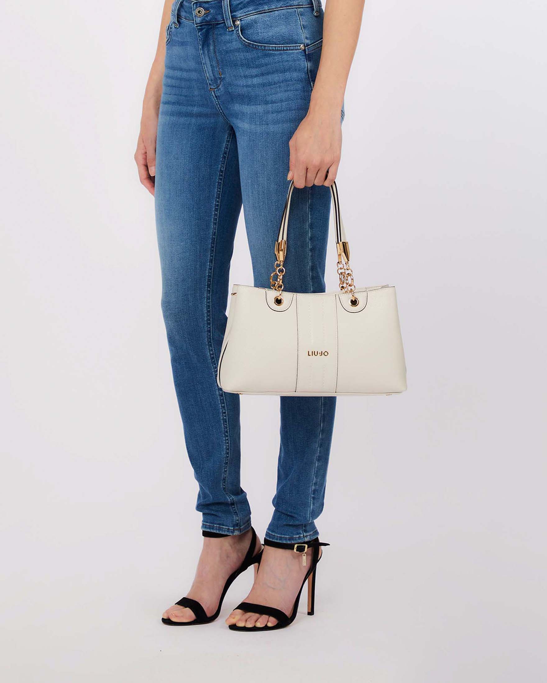 Borsa Liu Jo Accessories bianca con logo applicato e dettagli a catena image