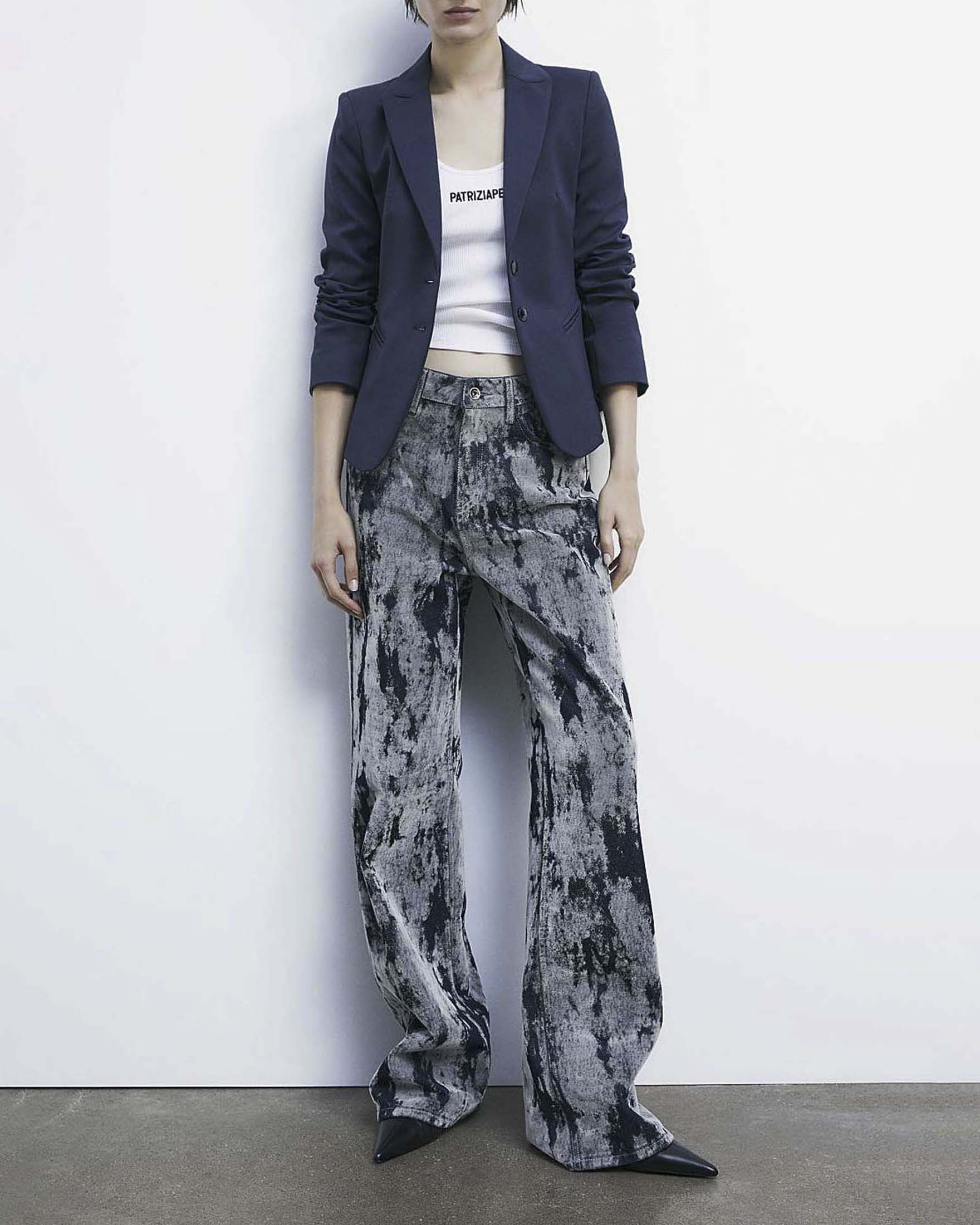 Blazer sfiancato blu a due bottoni in misto cotone