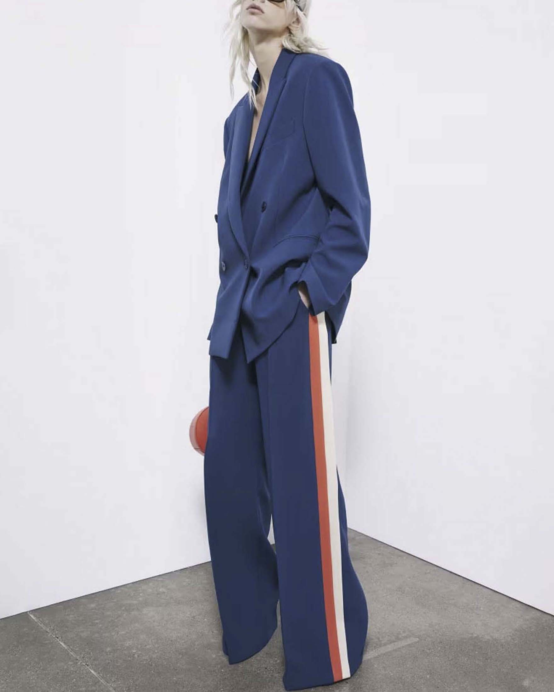 Blazer doppio petto oversize blu indaco Patrizia Pepe in misto viscosa image