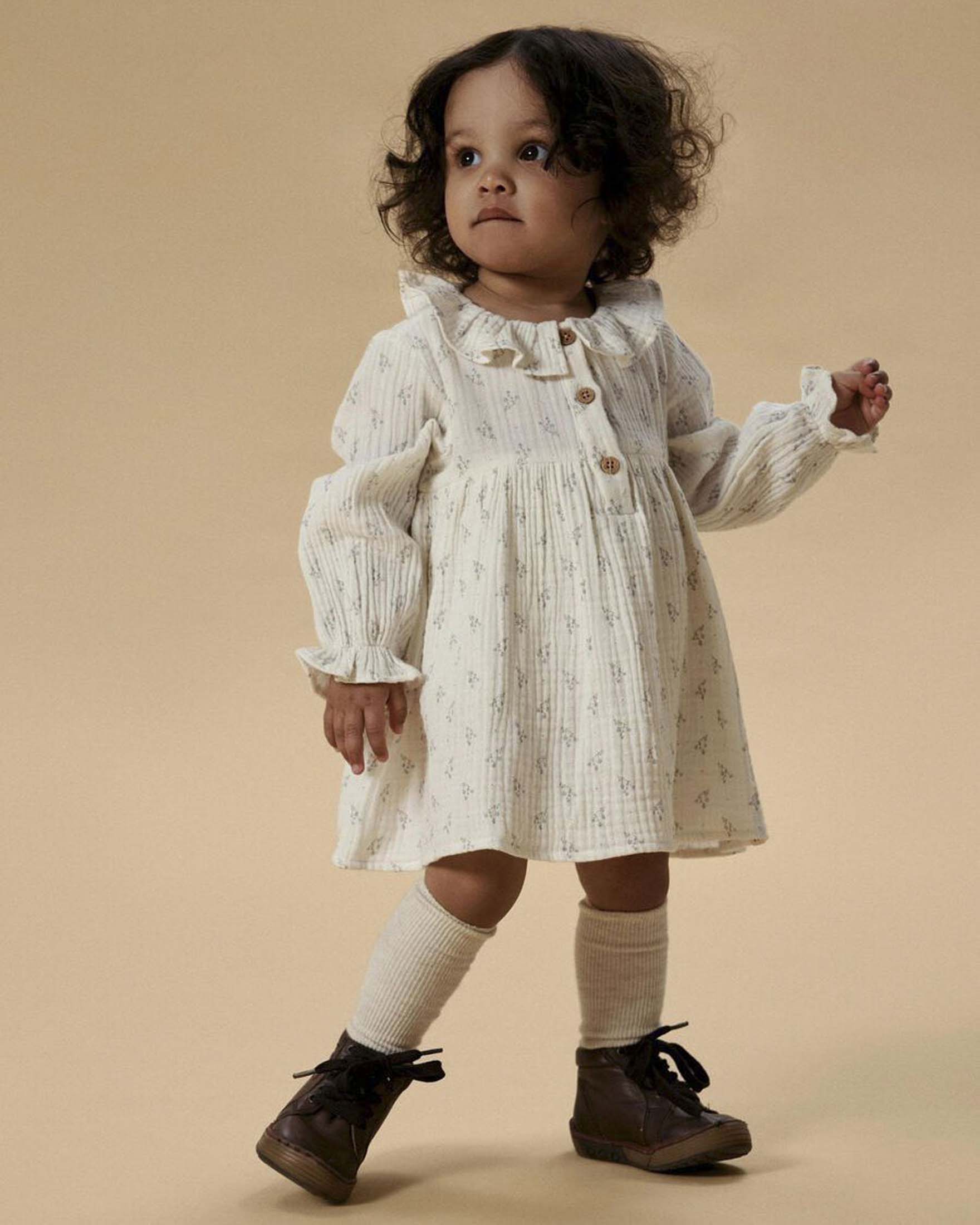 Abito Lil'Atelier fit and flare panna con fantasia botanica