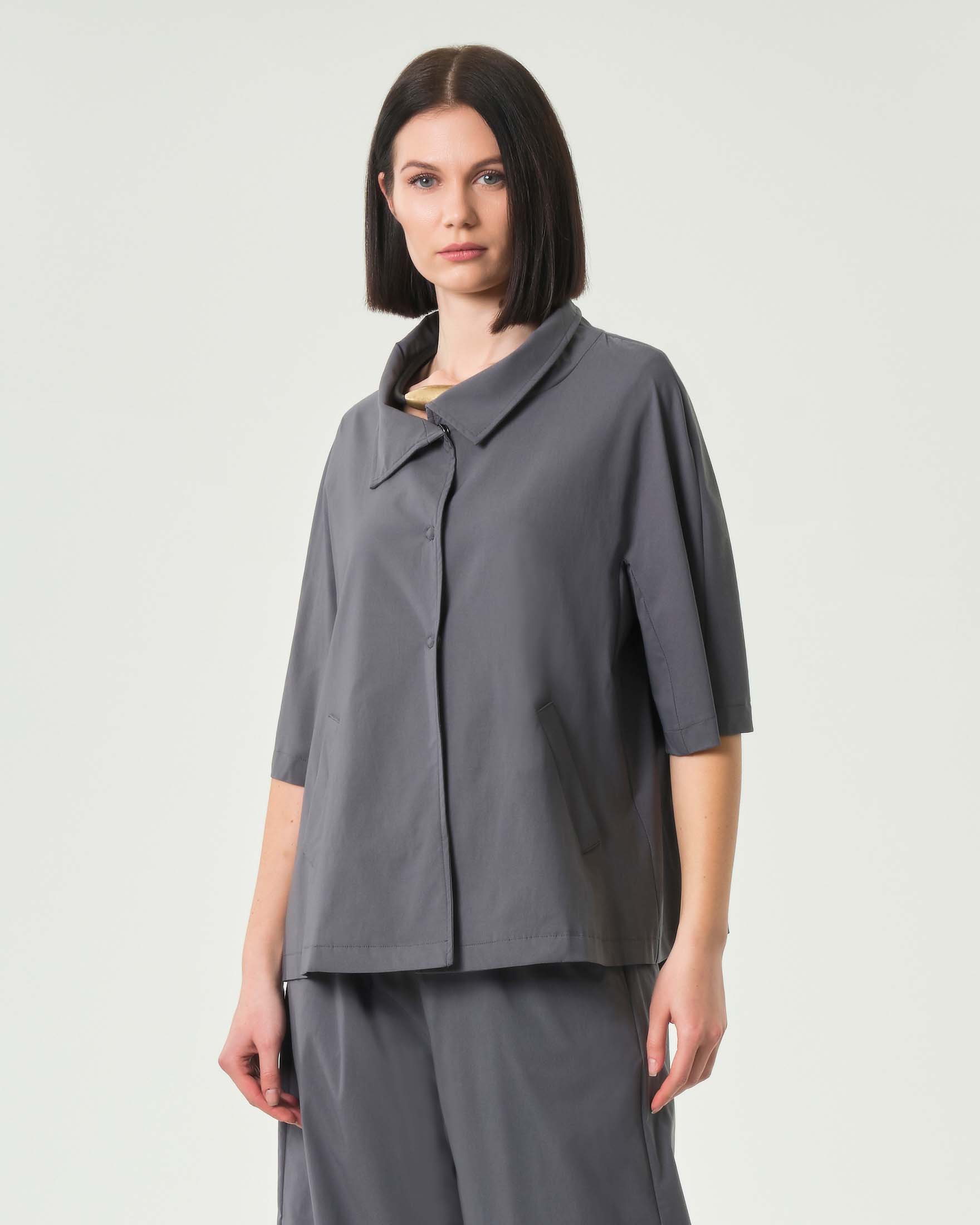 Giacca grigio in misto viscosa stretch con maniche al gomito