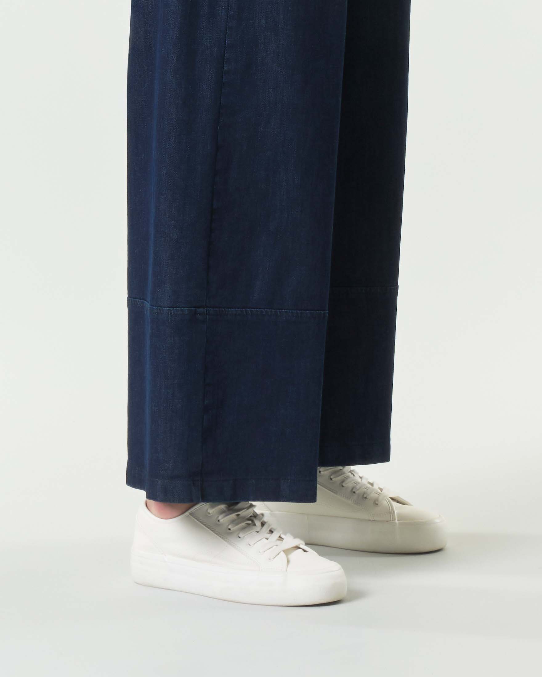 Jeans super wide Jurerê dal lavaggio scuro in misto cotone stretch con elastico inserito in vita image