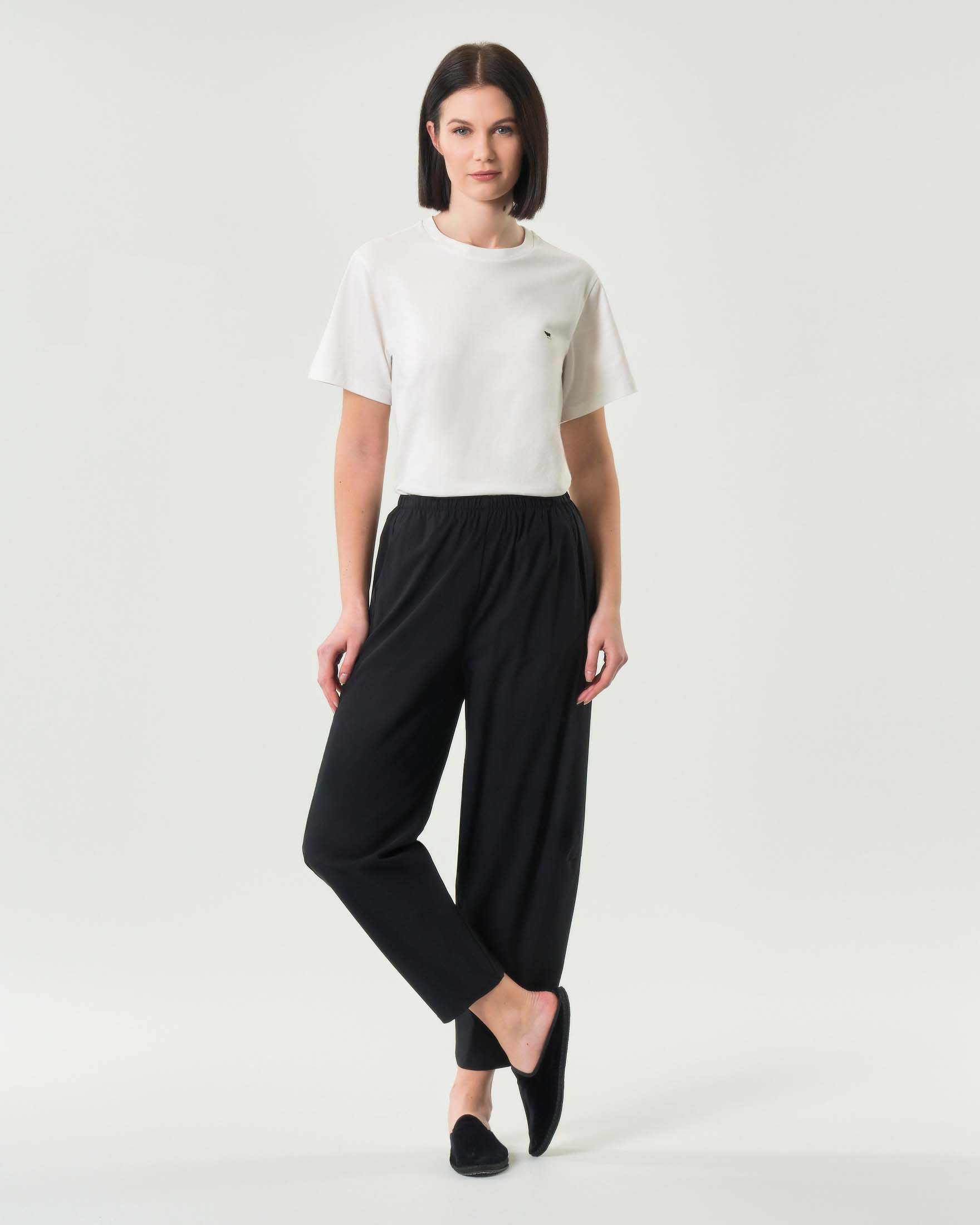 Pantaloni baloon neri Jurerê in bangalina di misto viscosa stretch con elastico inserito in vita