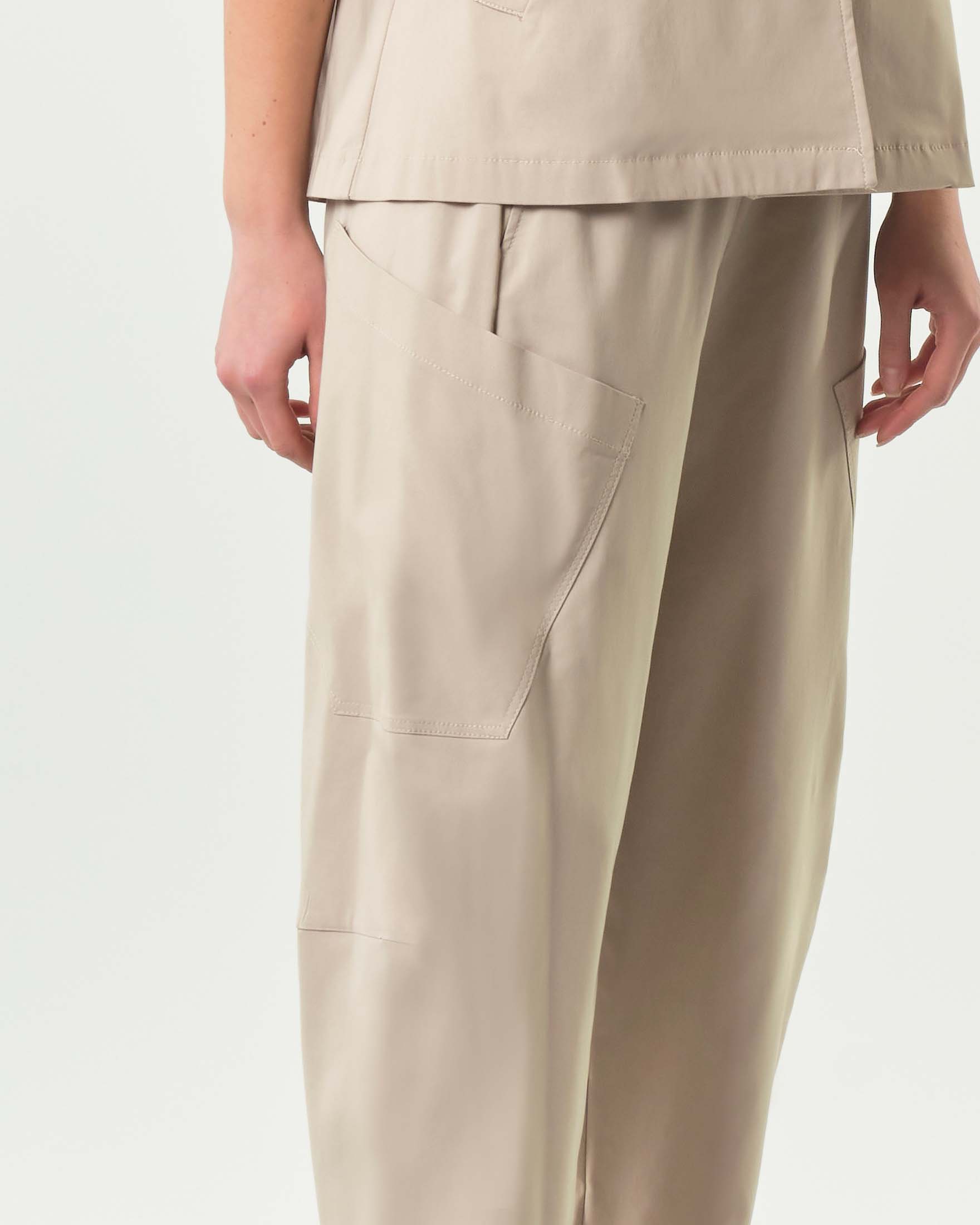 Pantaloni baloon beige Jurerê in bangalina di misto viscosa stretch con tasconi applicati sui lati image