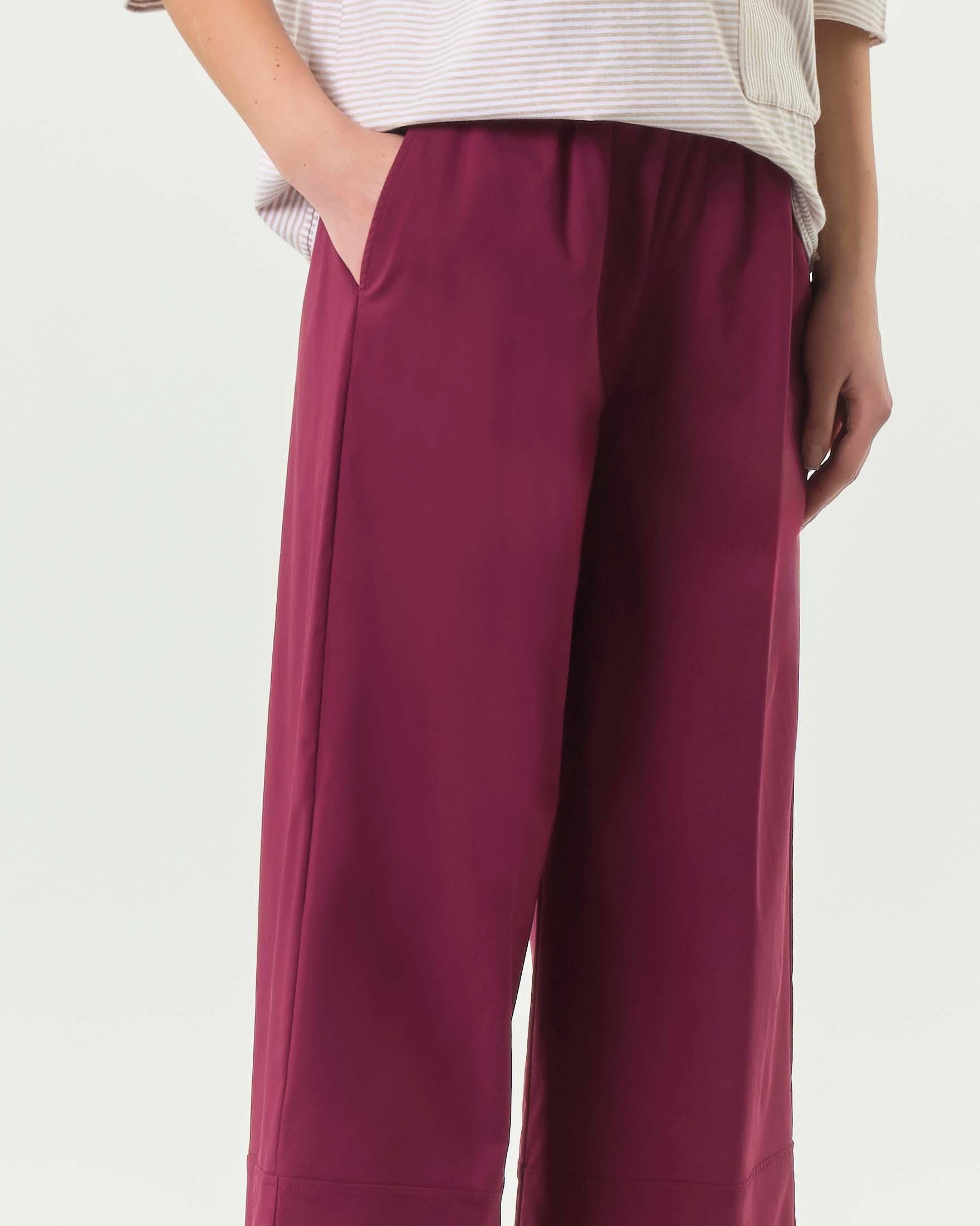 Pantaloni wide leg bordeaux Jurerê in misto viscosa con elastico inserito in vita image