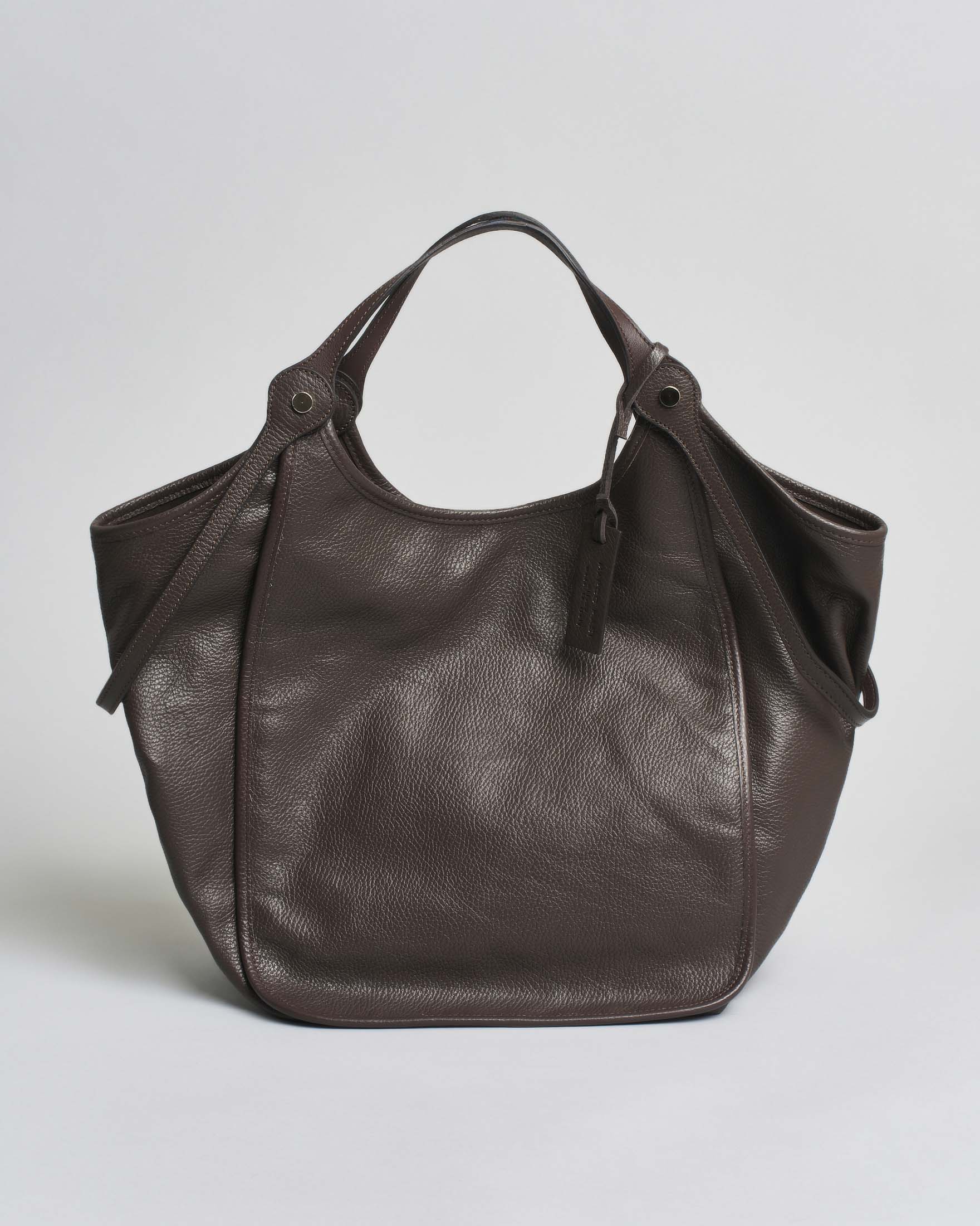 Borsa a spalla grande in pelle martellata testa di moro con profili in pelle tono su tono