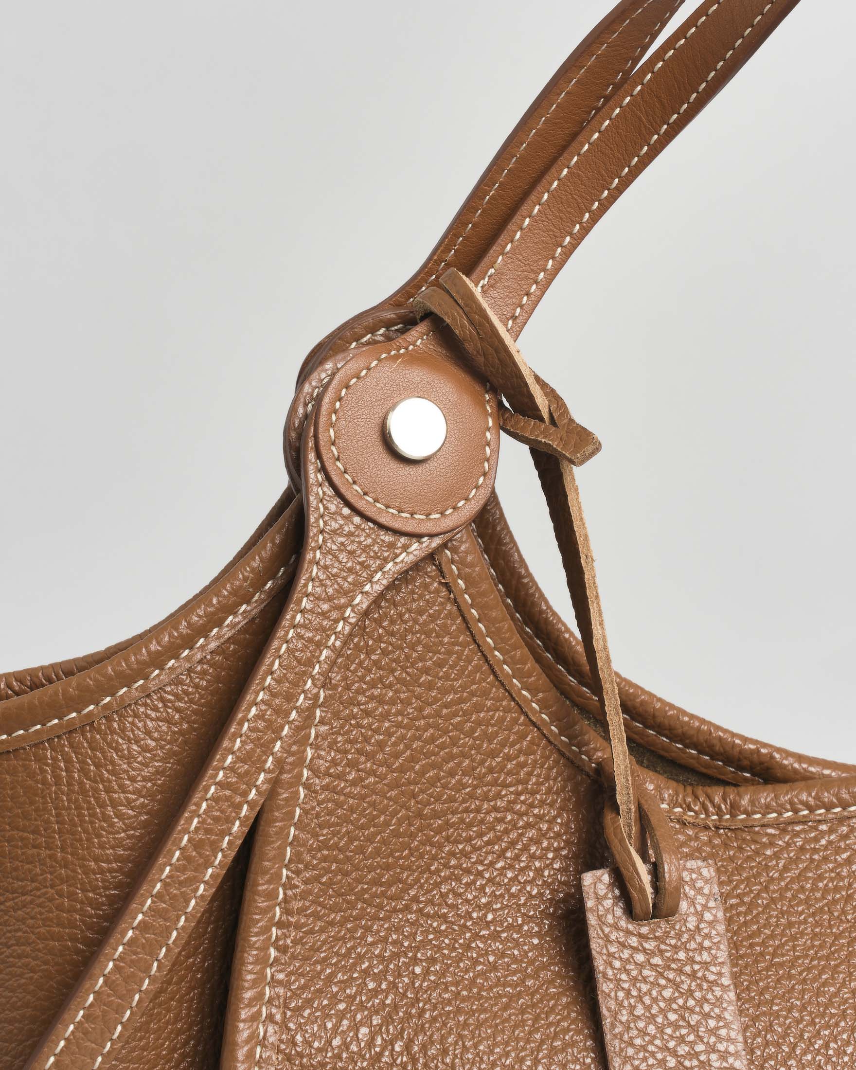 Borsa Marco Masi a spalla piccola in pelle martellata color cuoio con profili in pelle tono su tono image