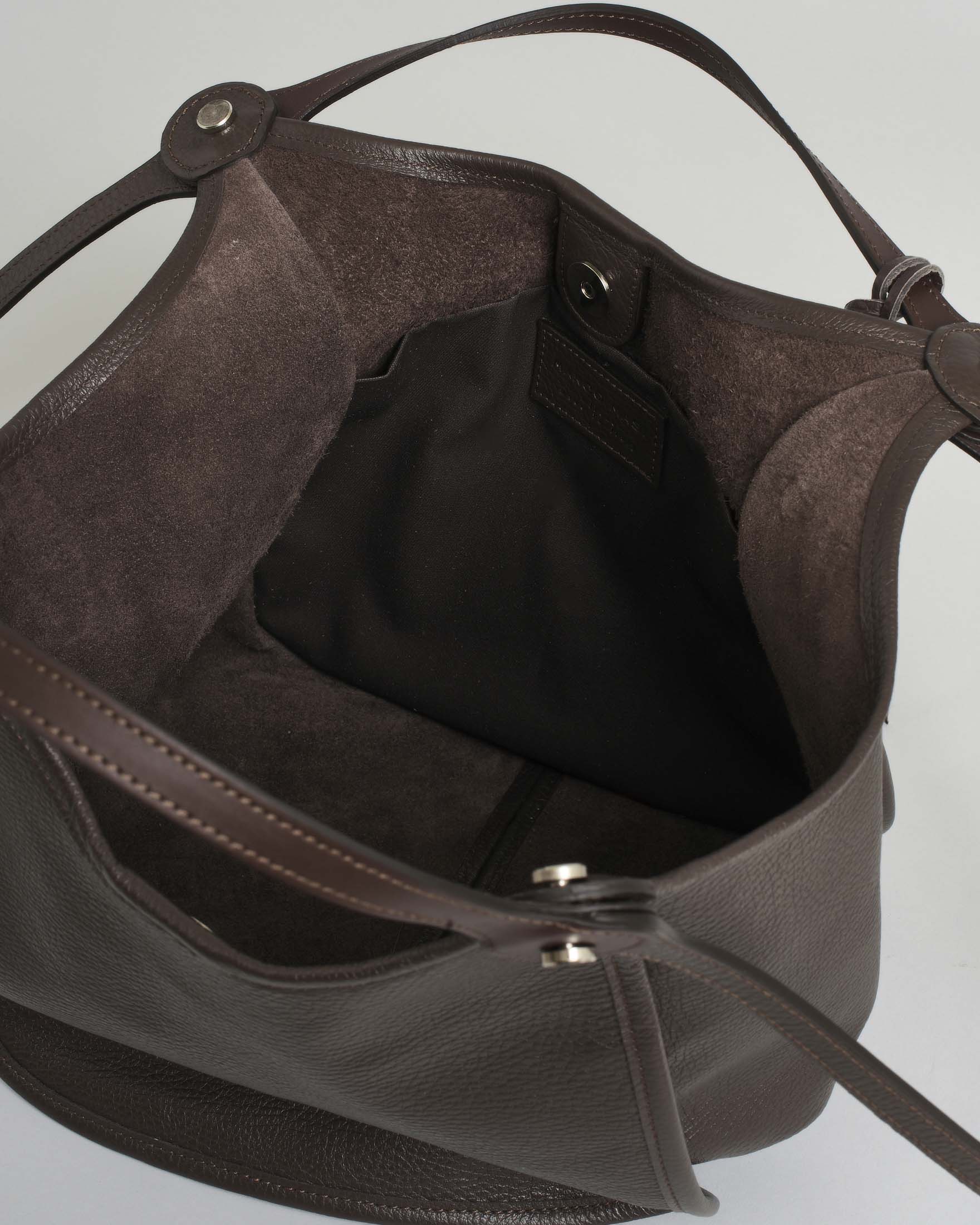 Borsa Marco Masi a spalla piccola in pelle martellata testa di moro con profili in pelle tono su tono image