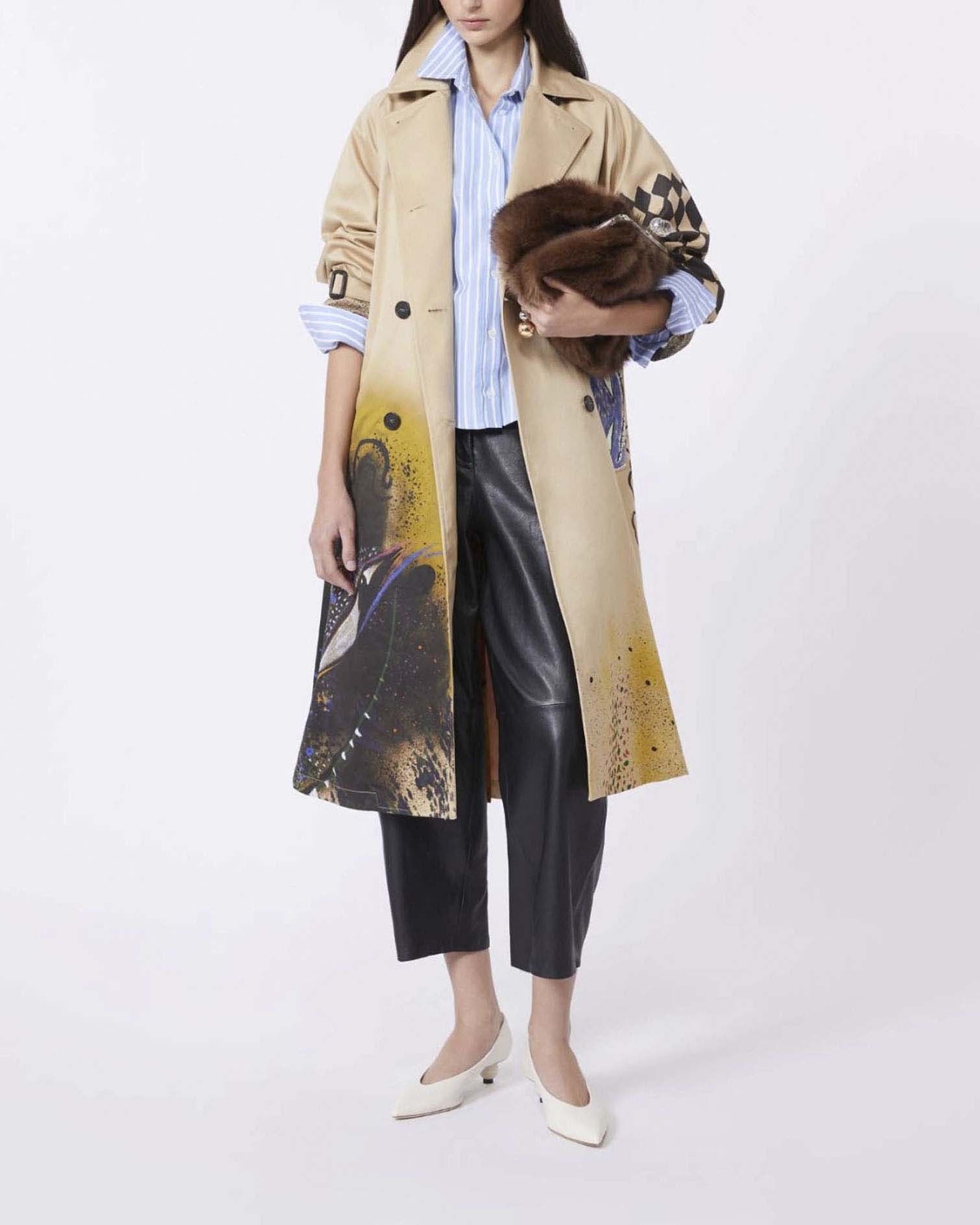 Trench Weekend Max Mara beige in gabardina antigoccia con fantasia astratta