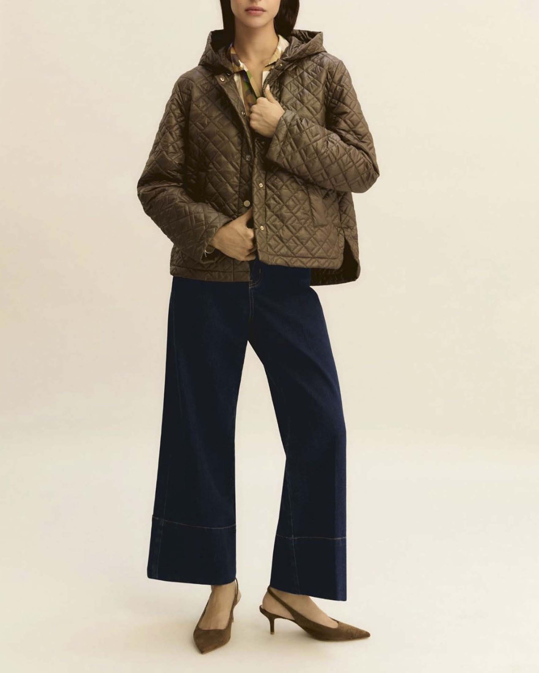 Giubbino trapuntato marrone Emme Marella in tessuto antigoccia con cappuccio removibile