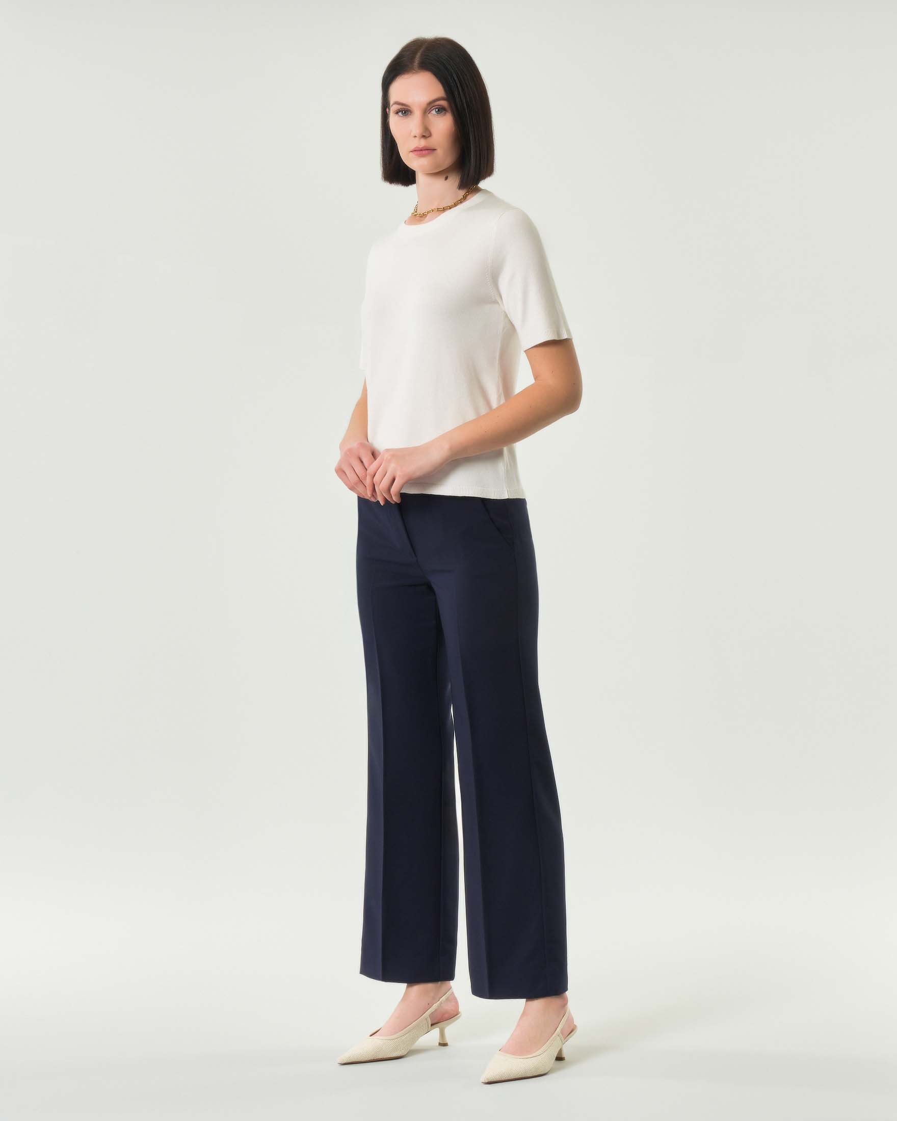 Pantalone dritto blu in tessuto stretch