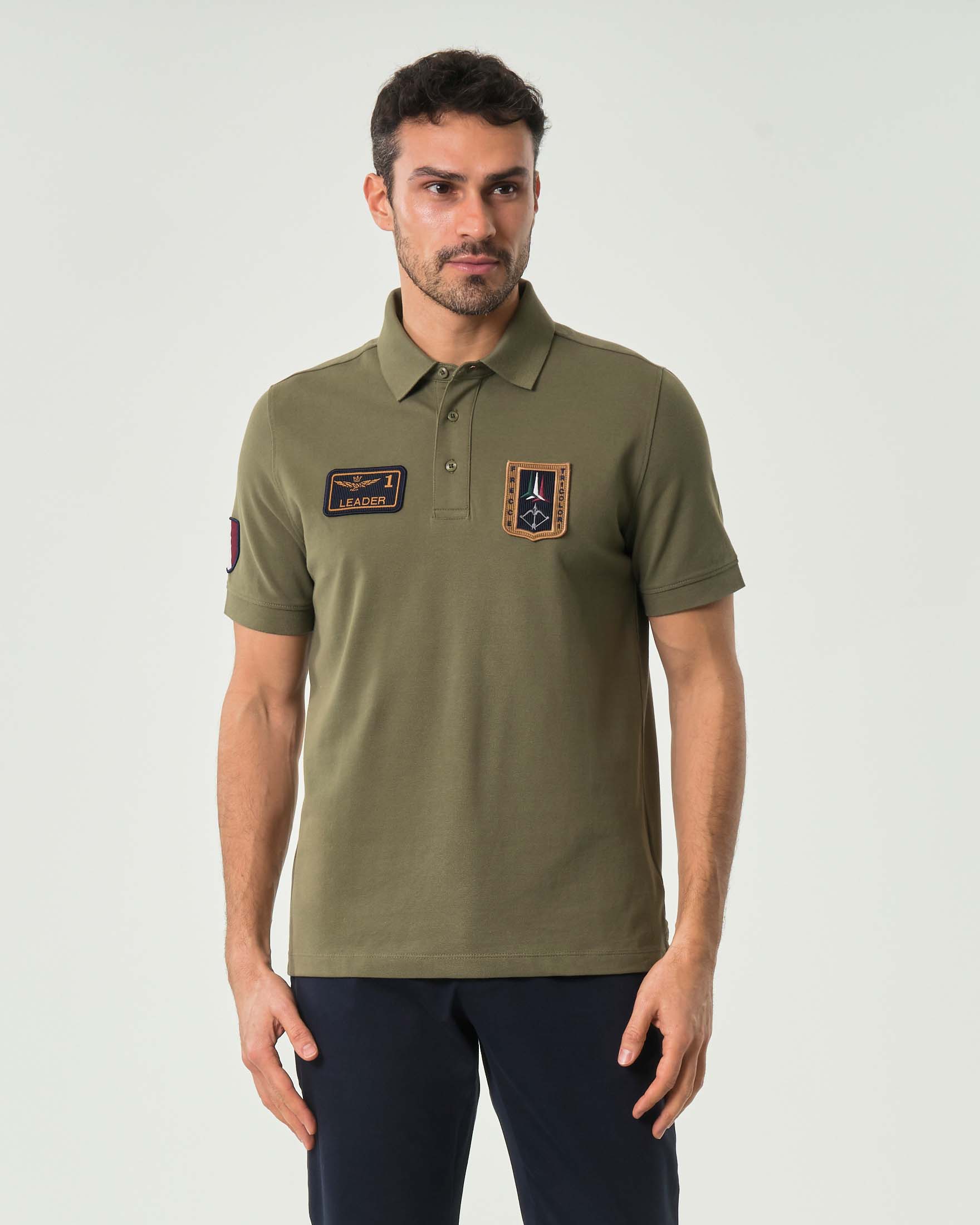 Polo Aeronautica verde militare in piqué di cotone stretch con patch Frecce Tricolori e scudetto