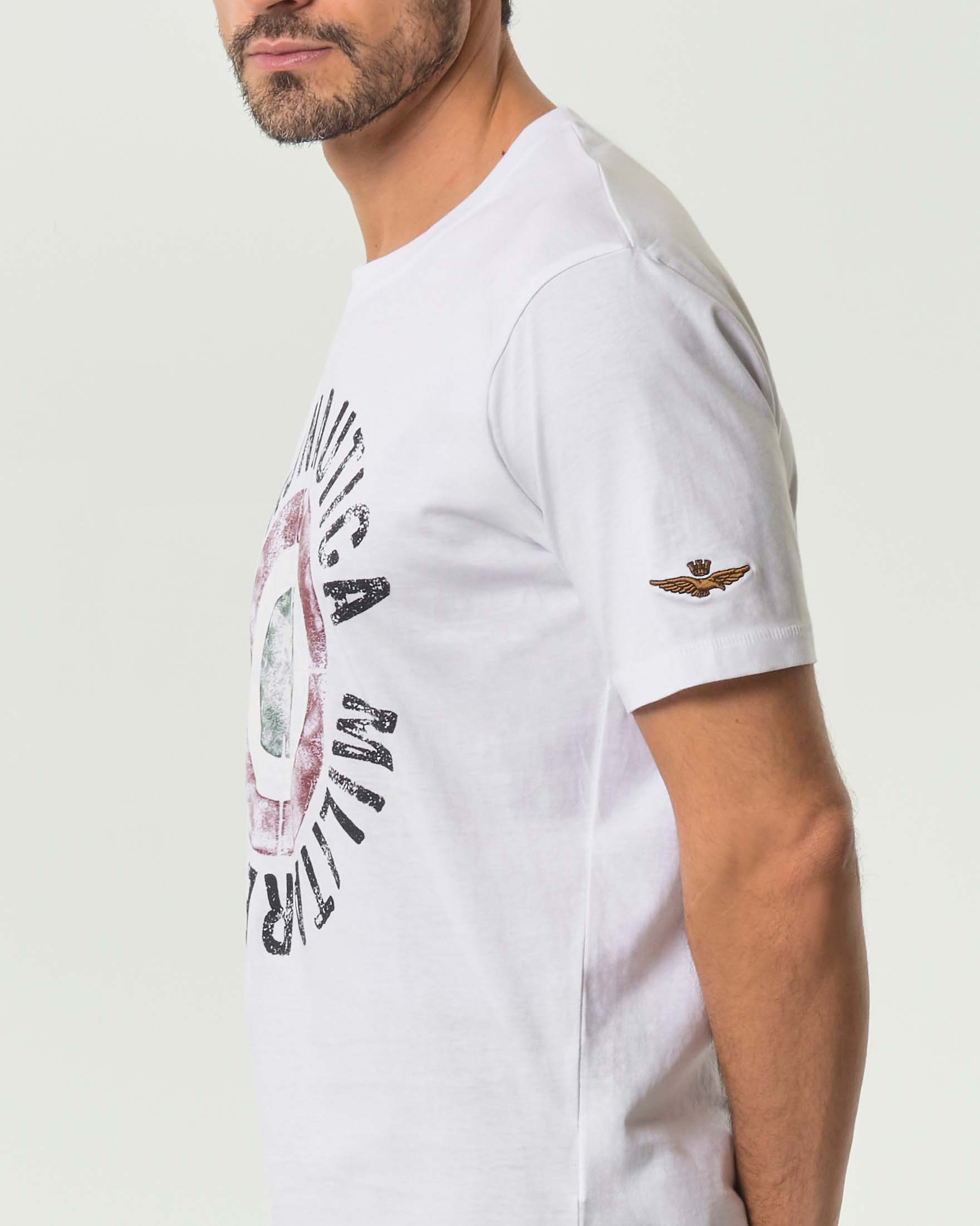 T-shirt bianca mezza manica Aeronautica Militare con maxi stampa coccarda e scritta logo image