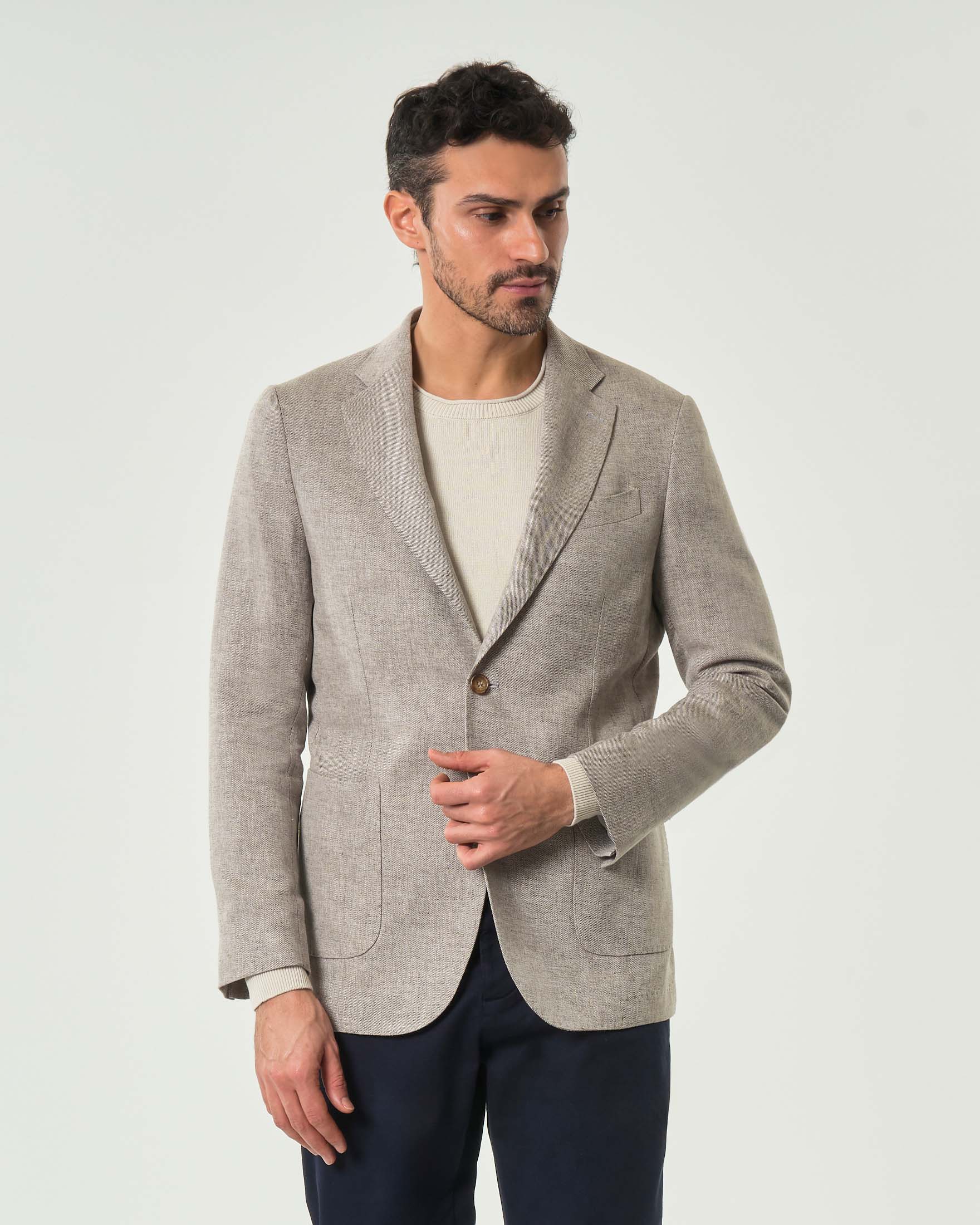 Blazer Ashki.i color noce in tessuto diagonale di misto cotone e lino con tasche applicate image