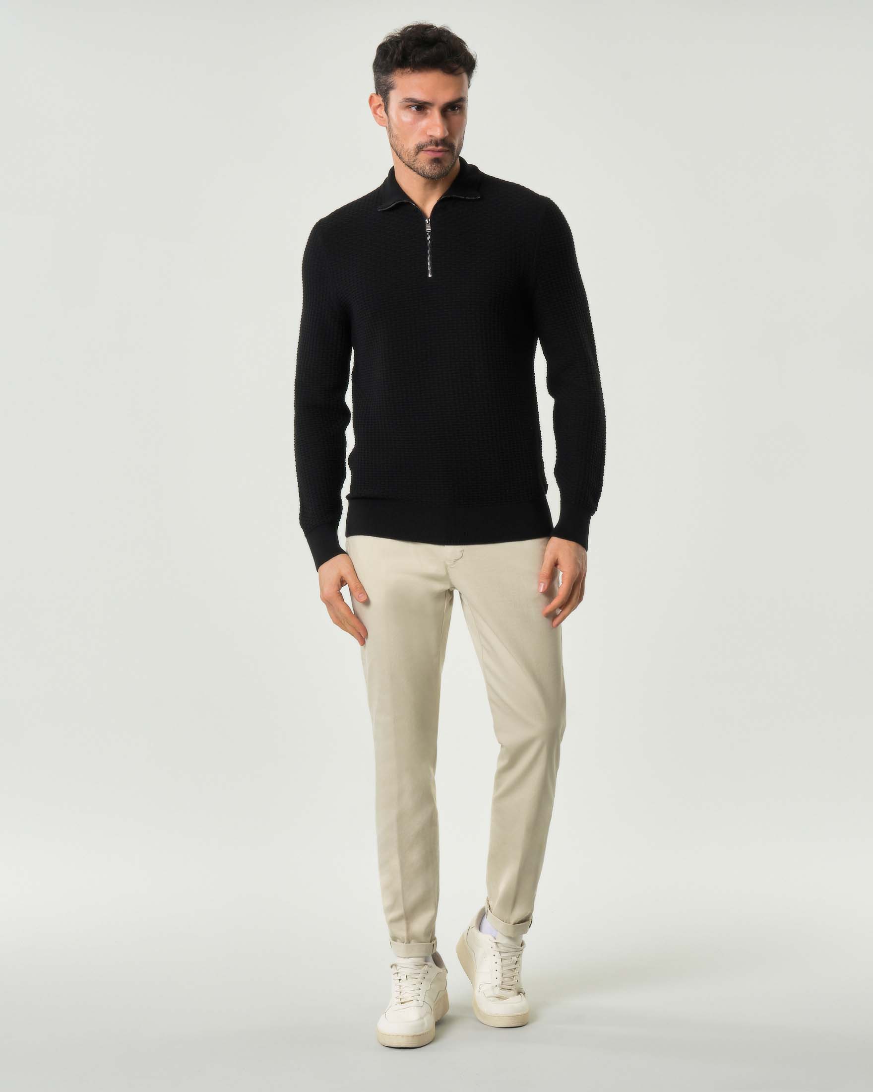 Maglia Boss in puro cotone micro mattoncino con apertura a mezza zip image