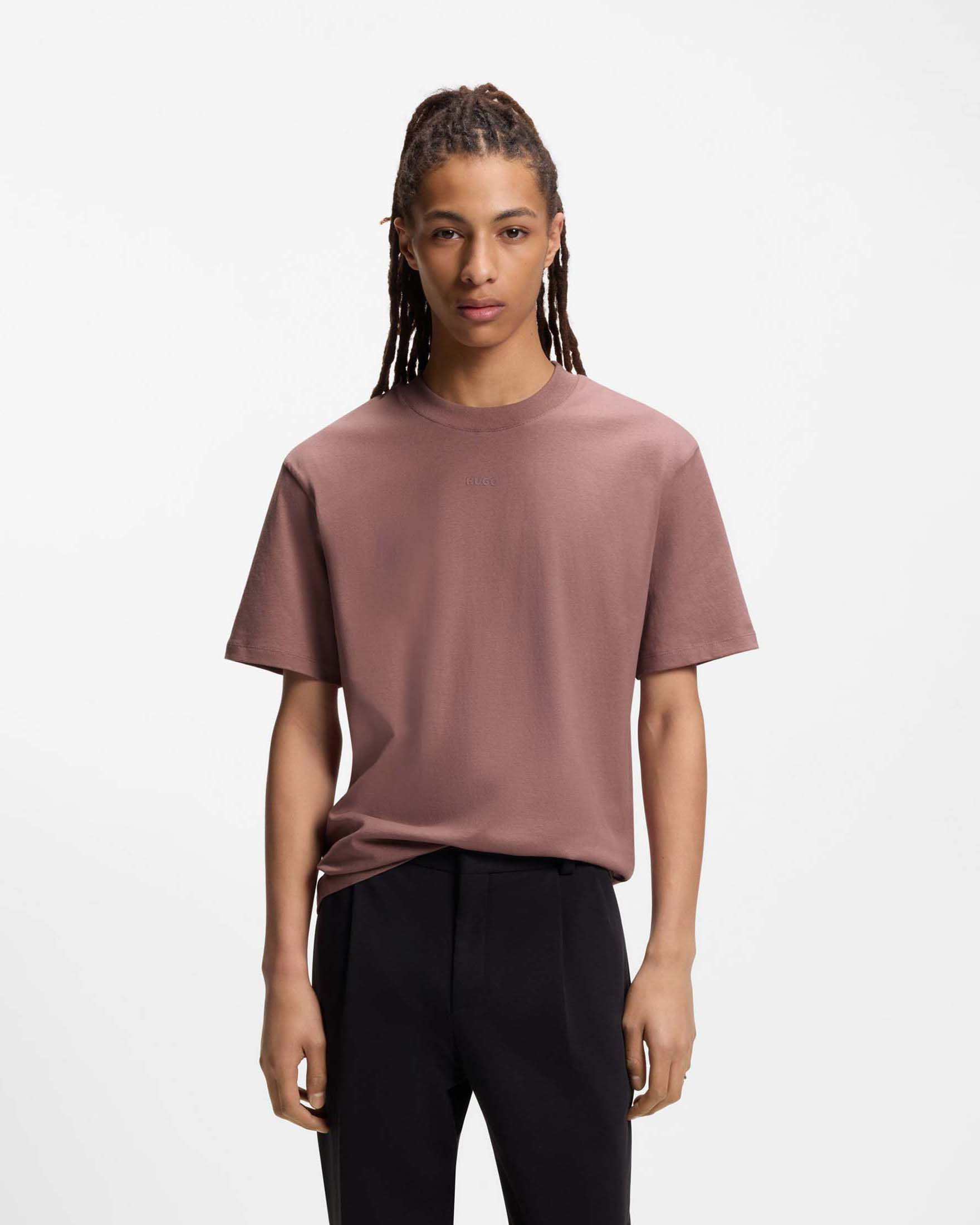 T-shirt Hugo rosa in cotone con logo in tono sul petto
