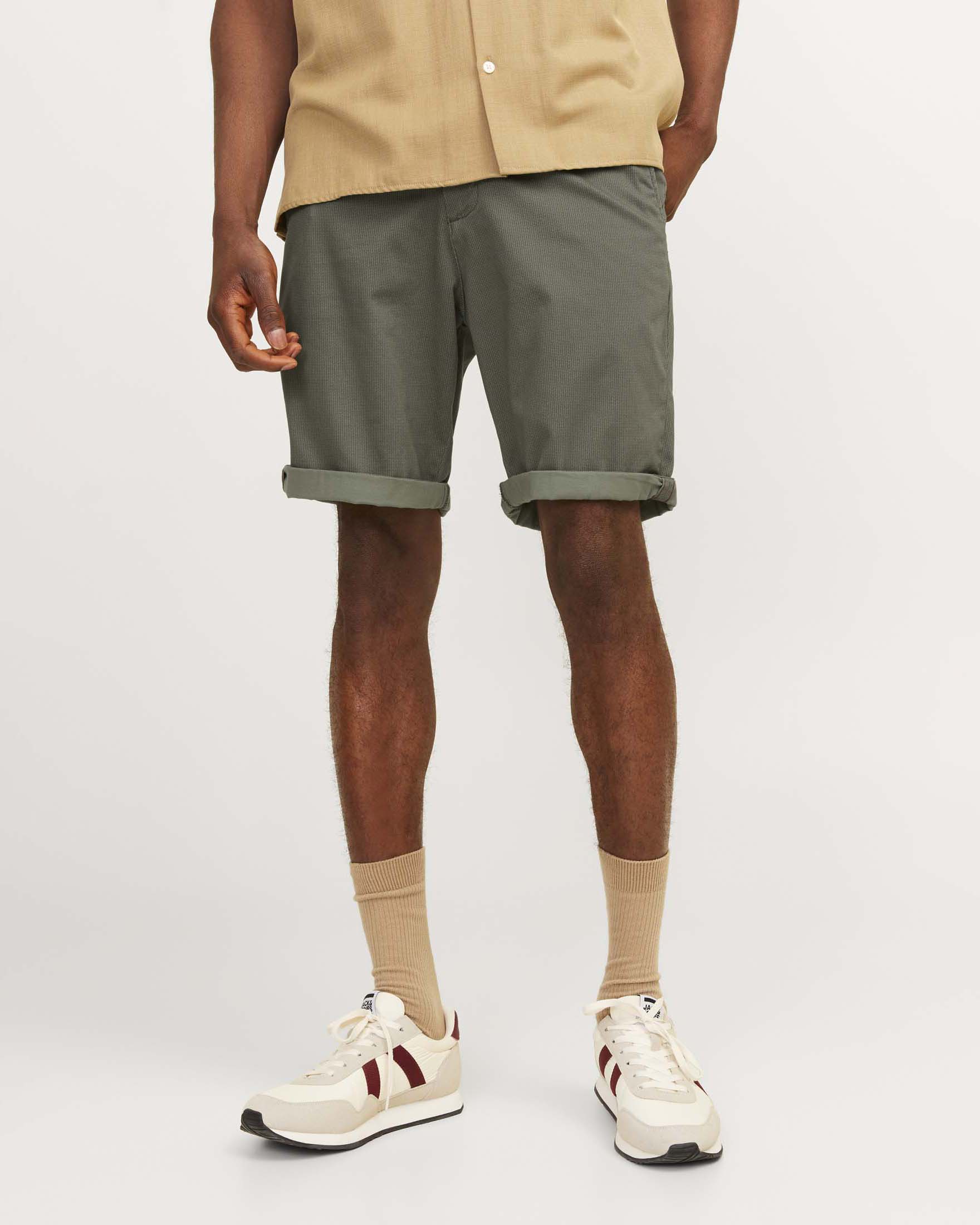 Bermuda chino Jack & Jones militare in misto cotone elasticizzato image