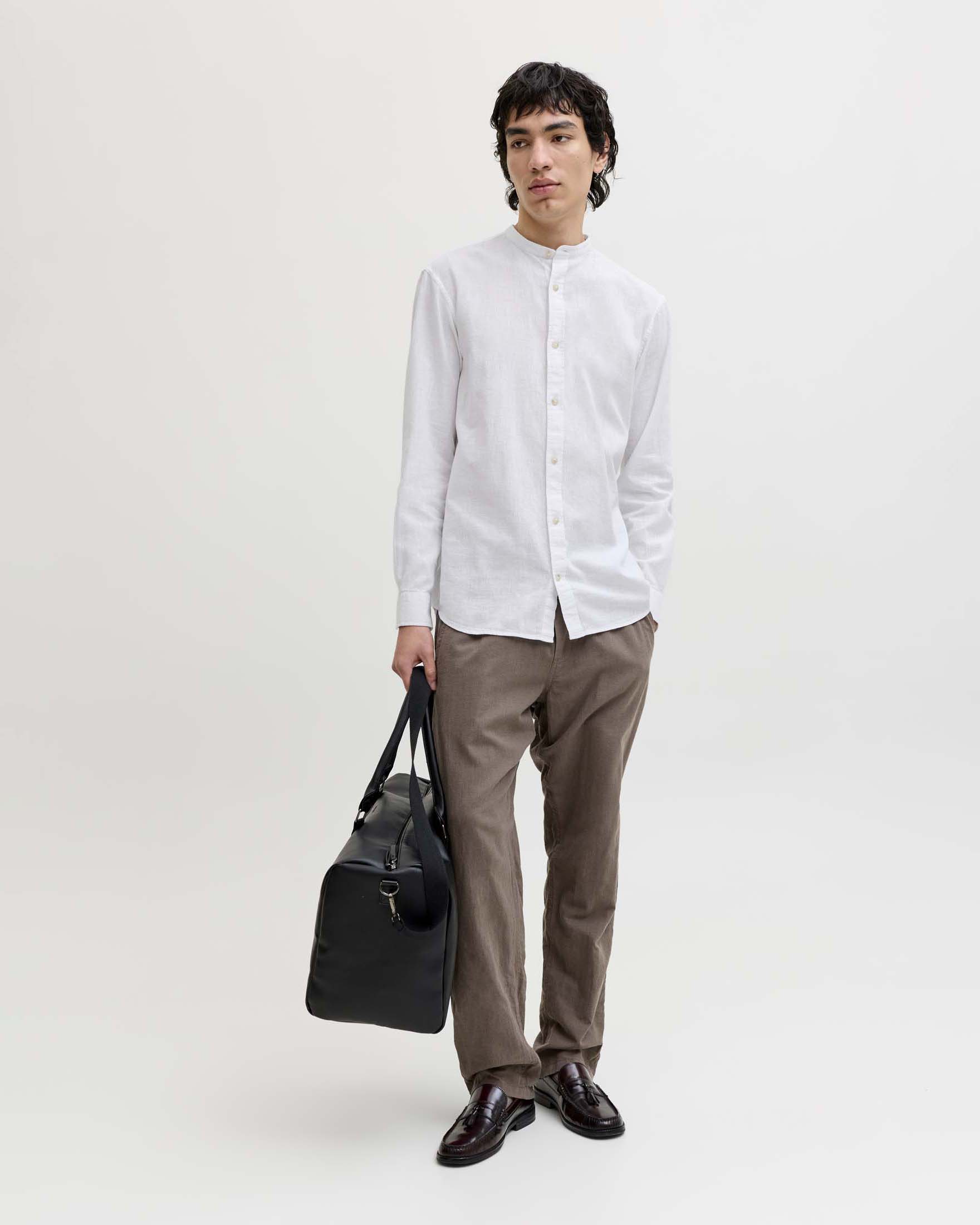 Camicia manica lunga bianca con colletto a coreana in misto cotone e lino
