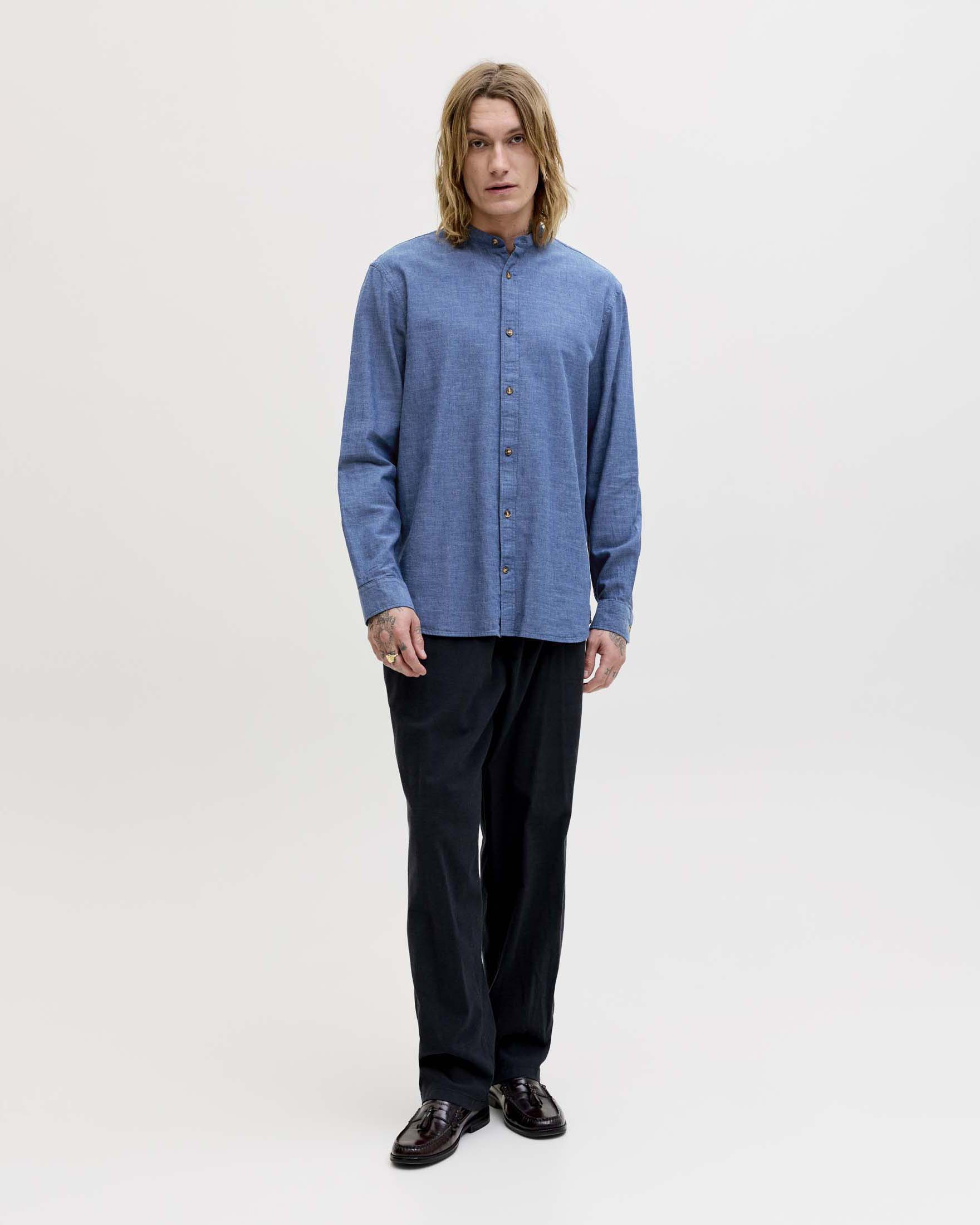 Camicia coreana blu denim in misto lino e cotone
