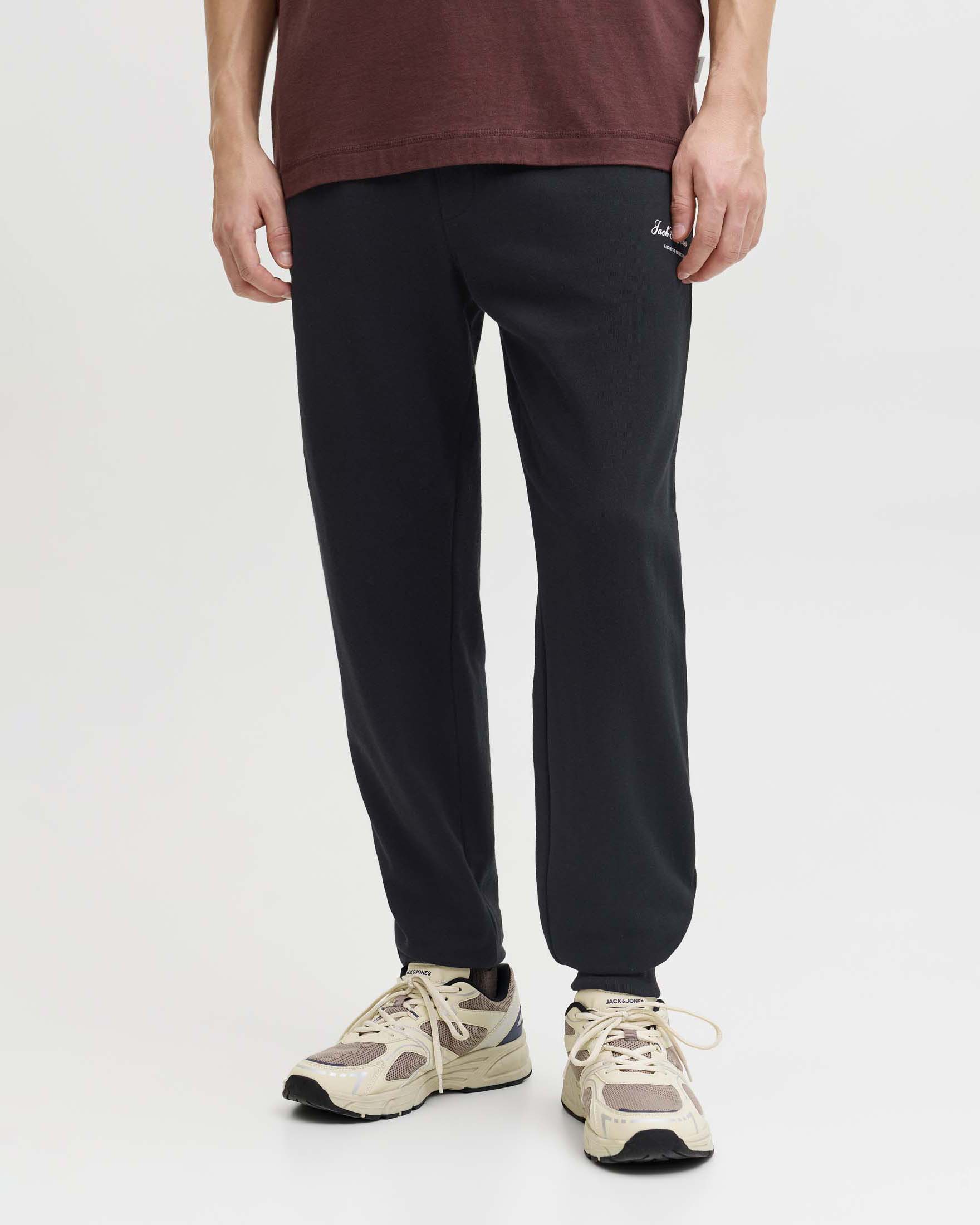 Pantaloni in felpa Jack & Jones neri in cotone image